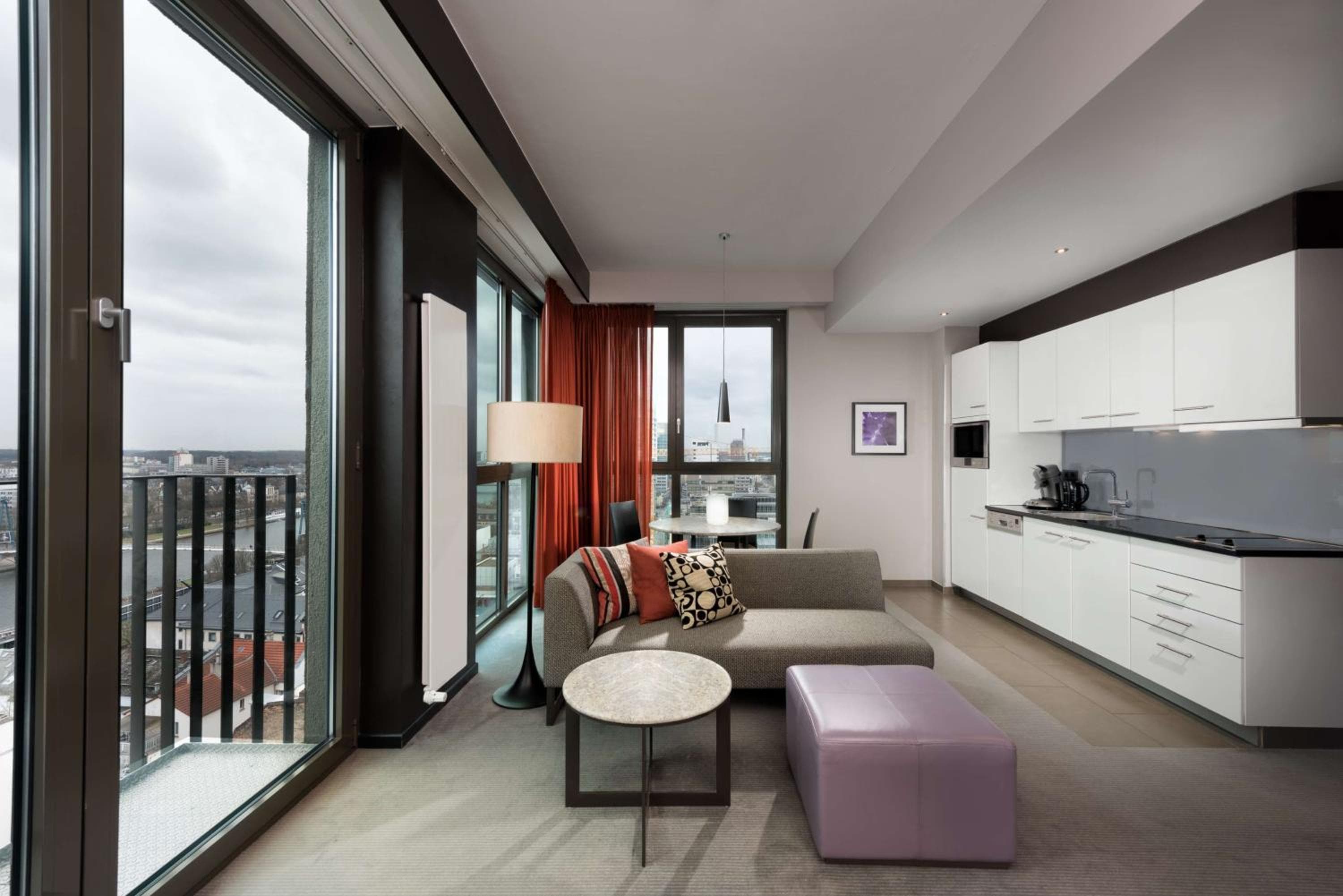 Adina Apartment Hotel Frankfurt Neue Oper