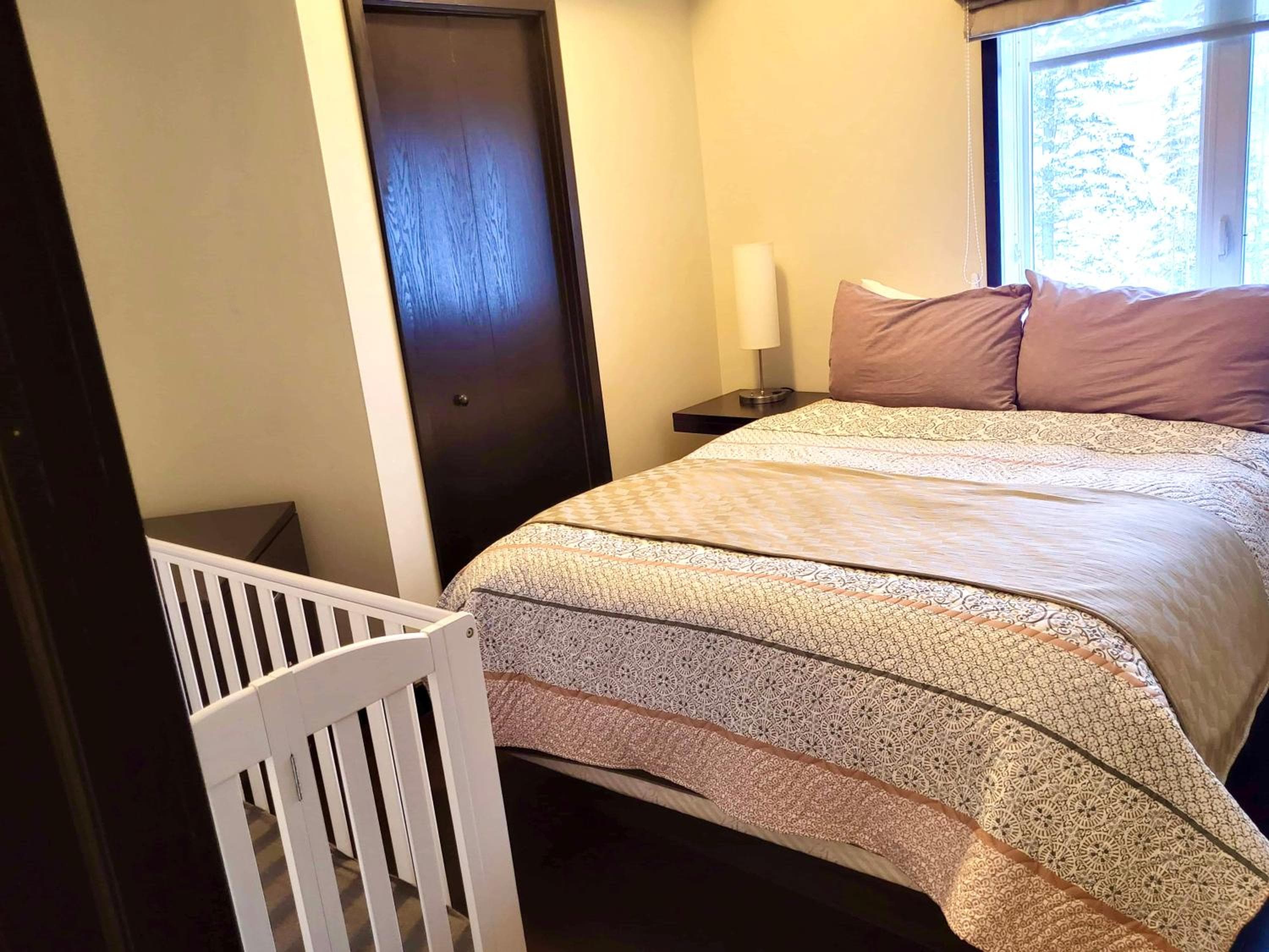 Luxury 2 Bedroom 1Pullout Kitchenette Grand Rockies Resort Hot Tub Pool Mountain View