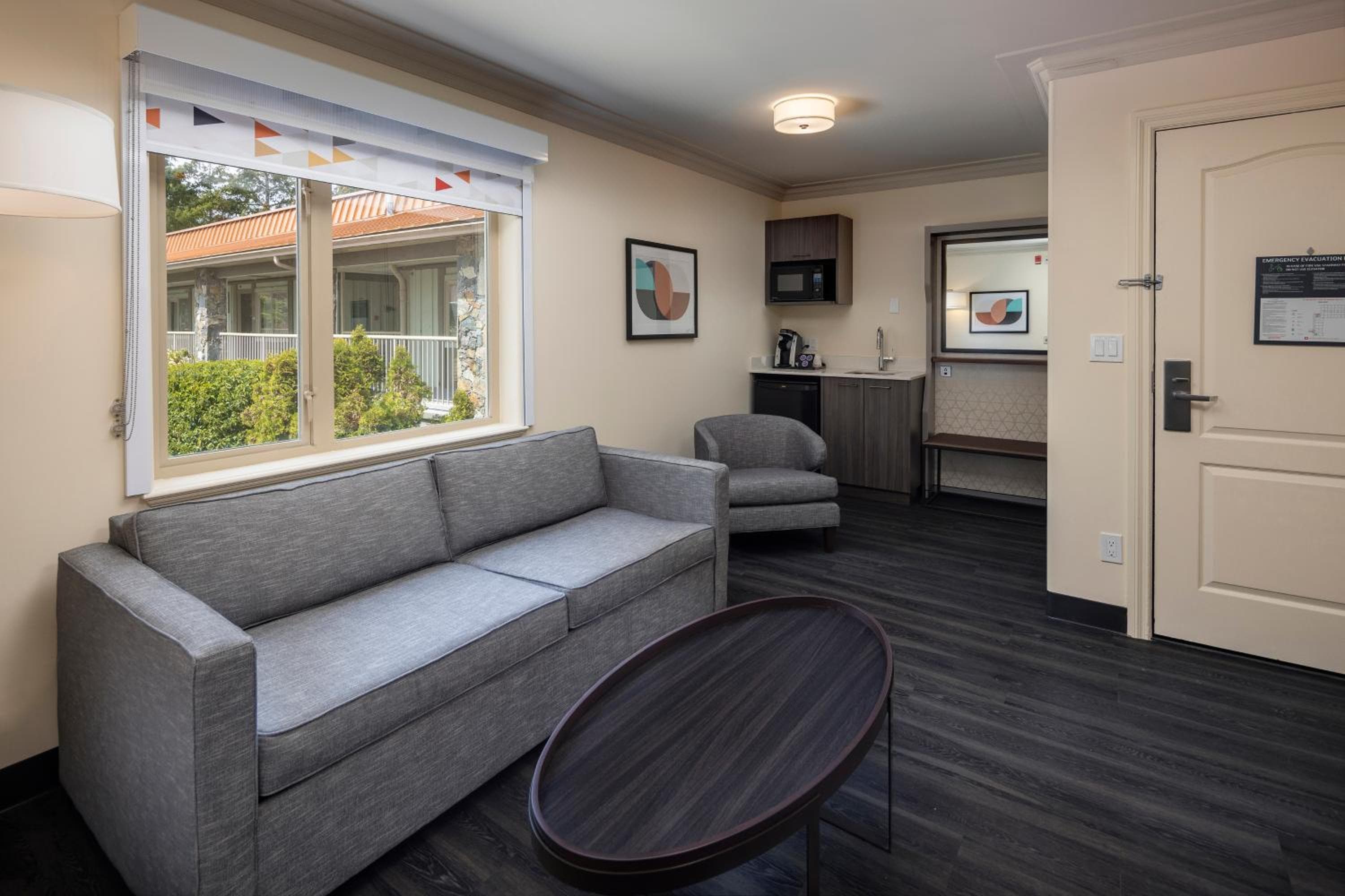 Holiday Inn Victoria - Elk Lake by IHG
