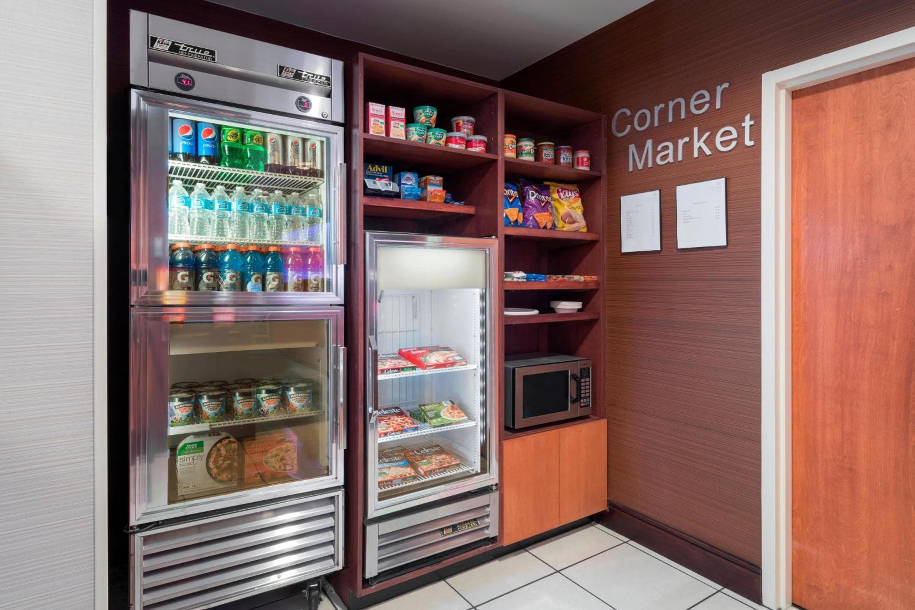 Fairfield Inn & Suites by Marriott State College