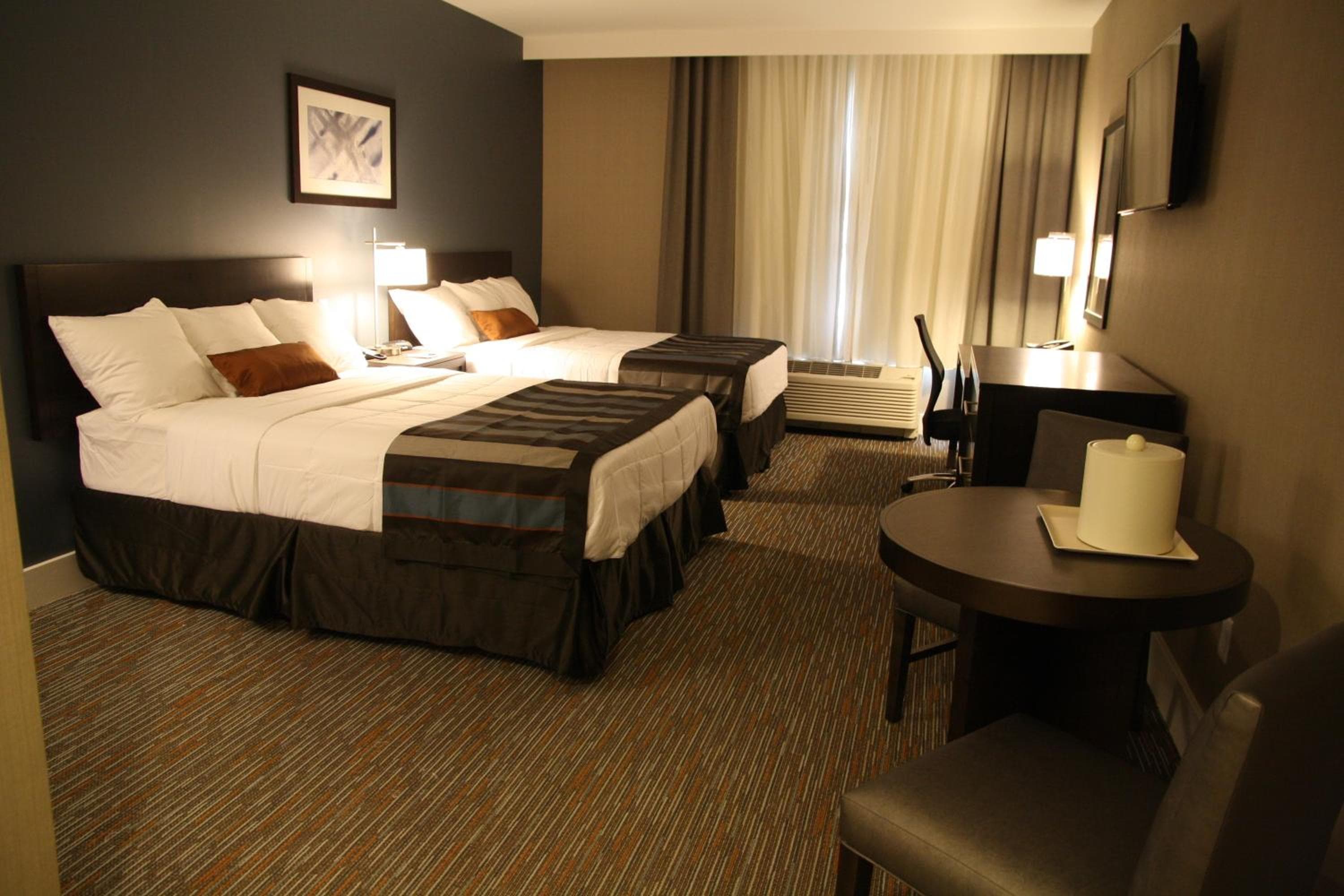 Wingate by Wyndham Niagara Falls