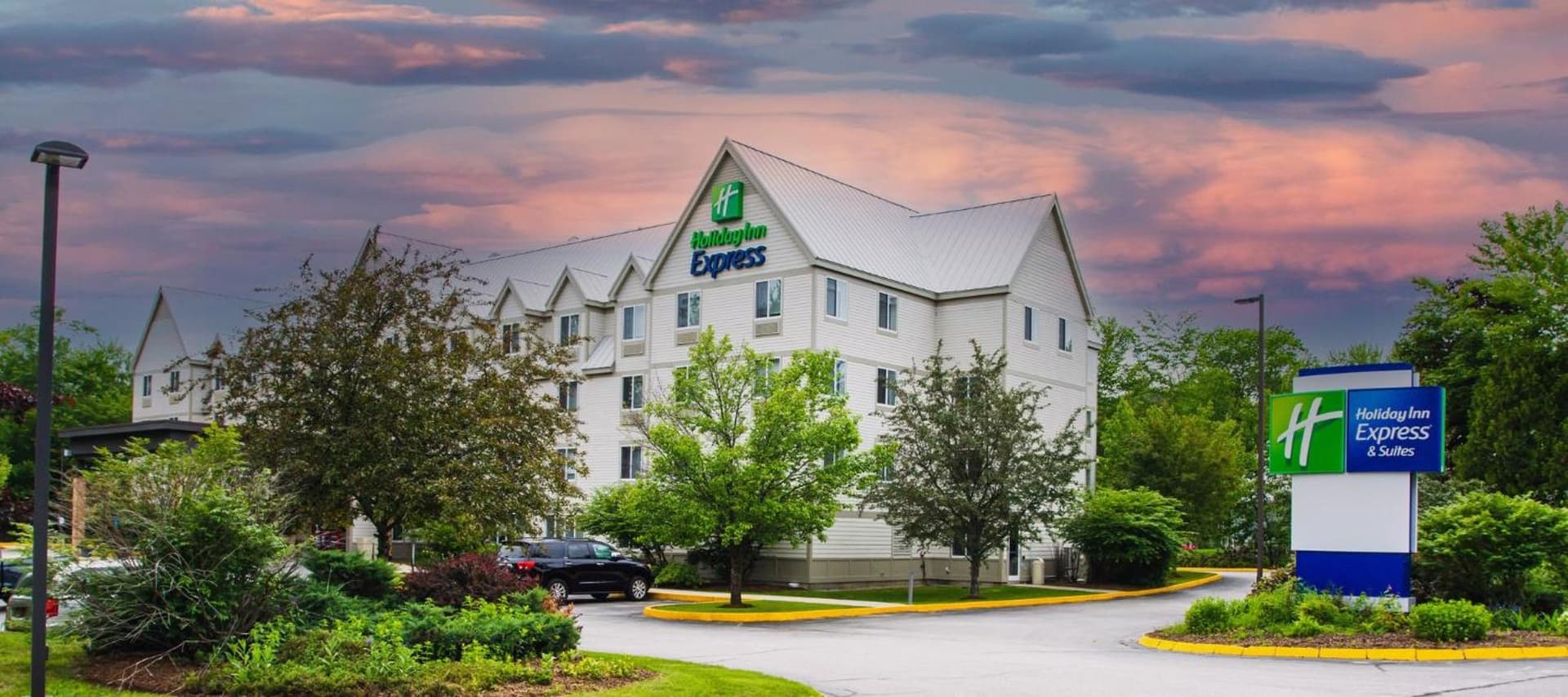 Holiday Inn Express & Suites - Lincoln East - White Mountains by IHG