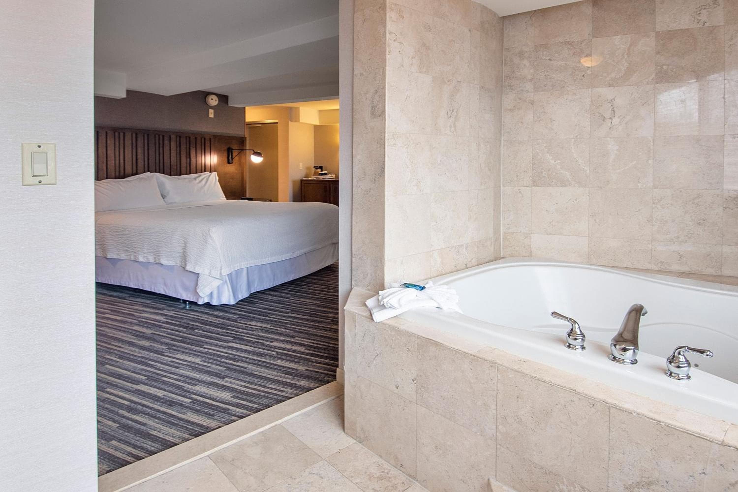 Best Western Premier Plainview-Long Island Hotel