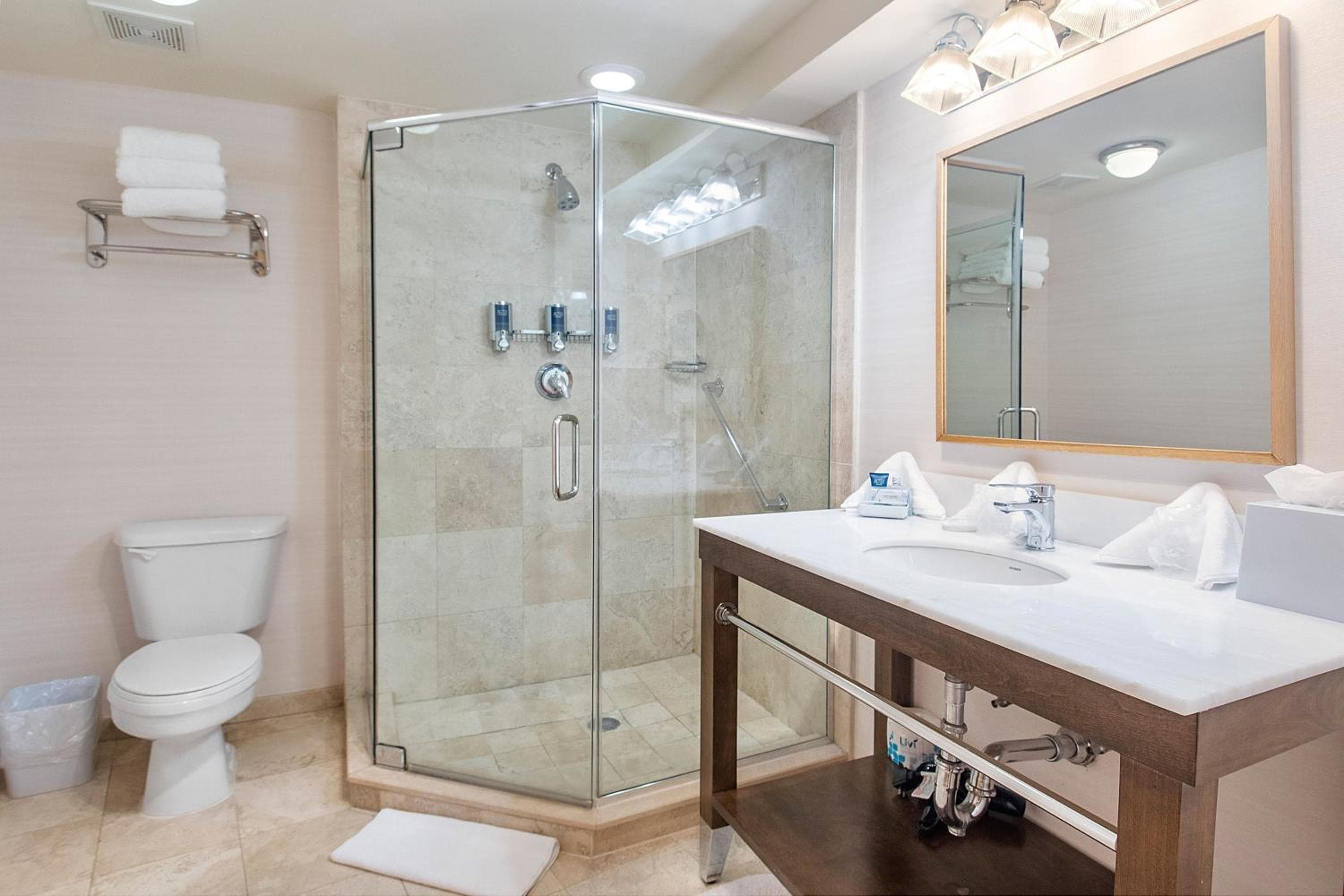Best Western Premier Plainview-Long Island Hotel