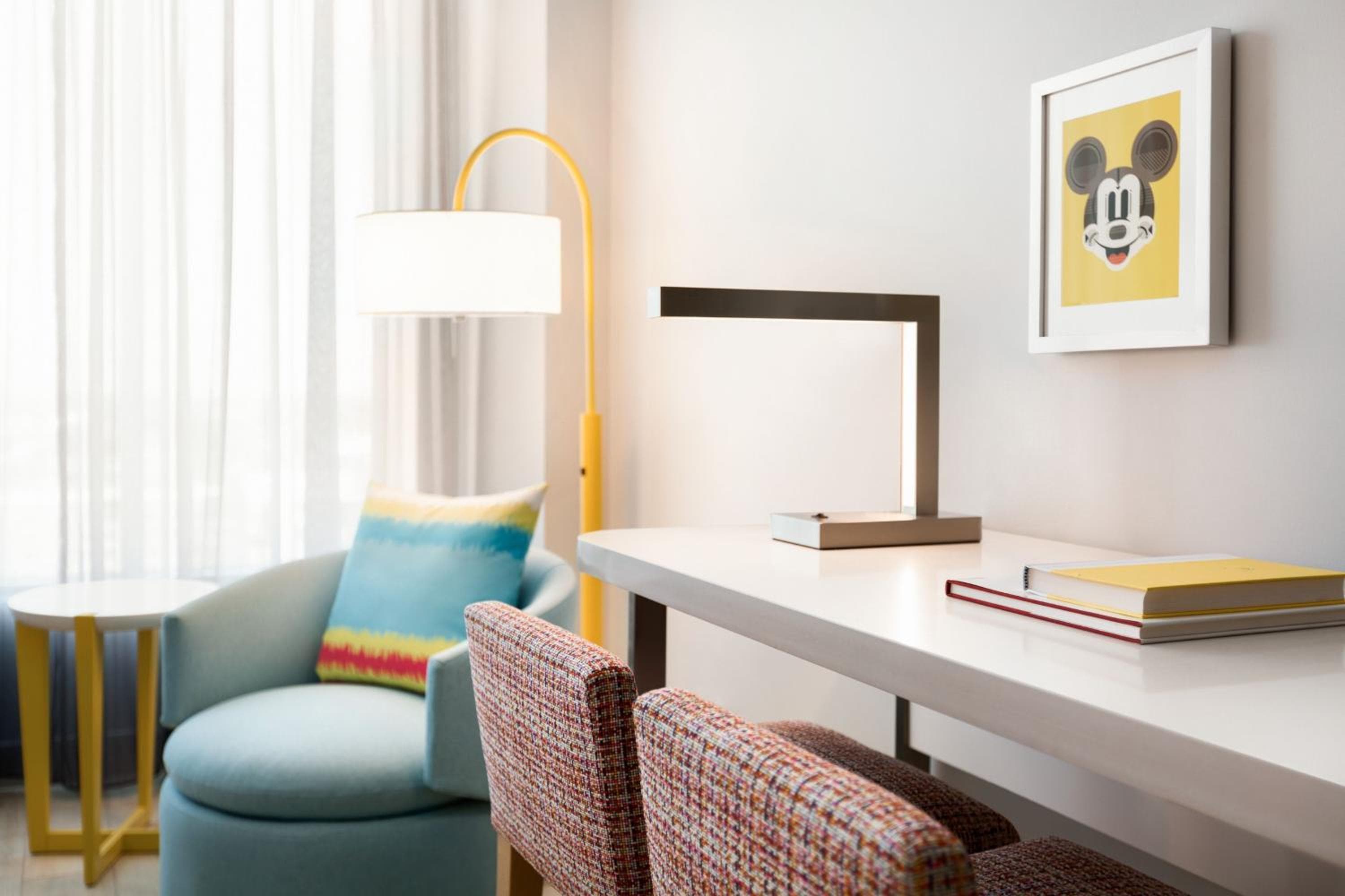 The Viv Hotel, Anaheim, a Tribute Portfolio Hotel