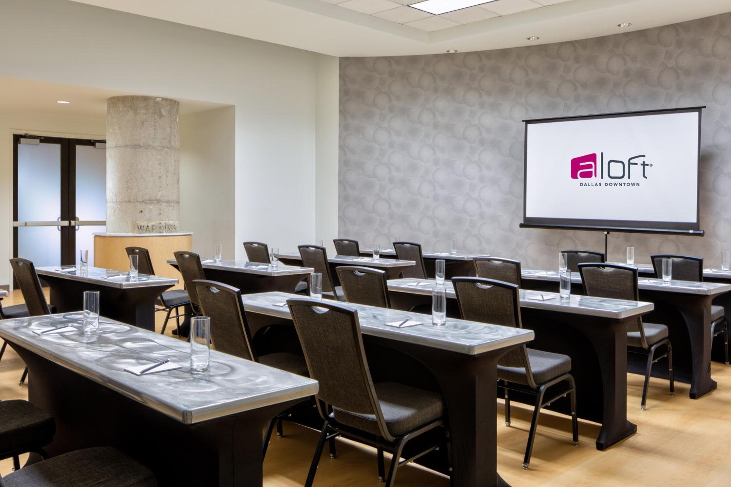 Aloft by Marriott Dallas Downtown