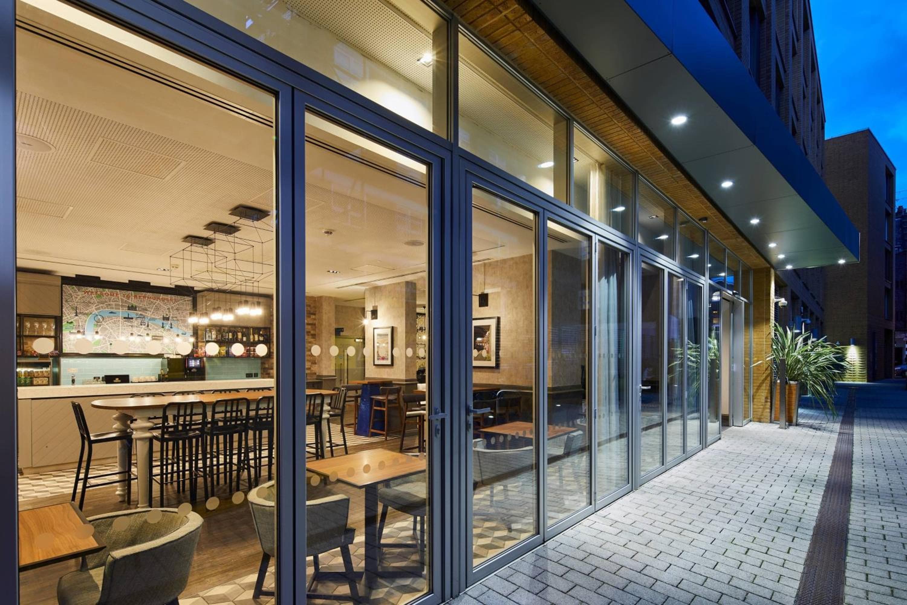 restaurant