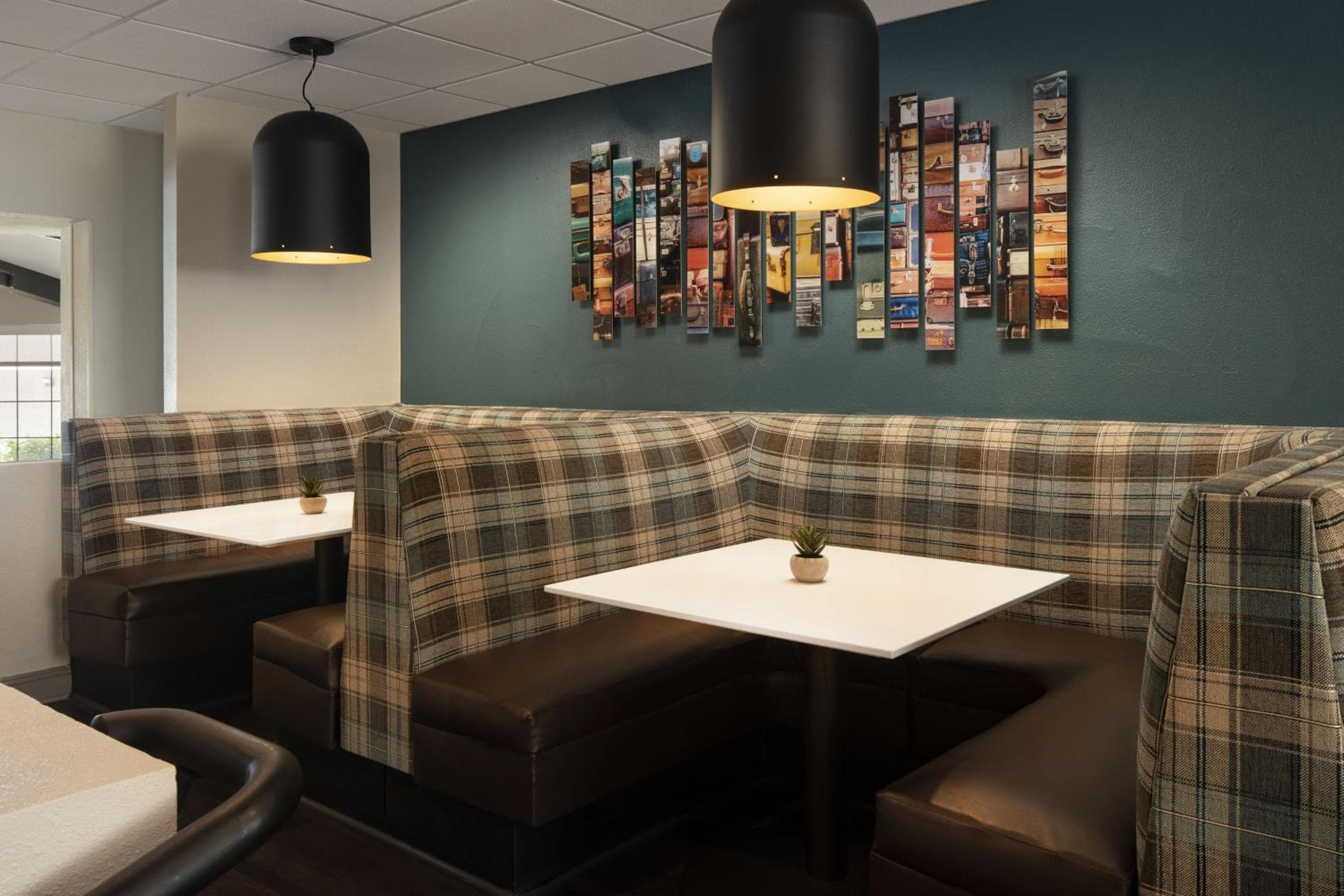 Four Points by Sheraton Tucson Airport