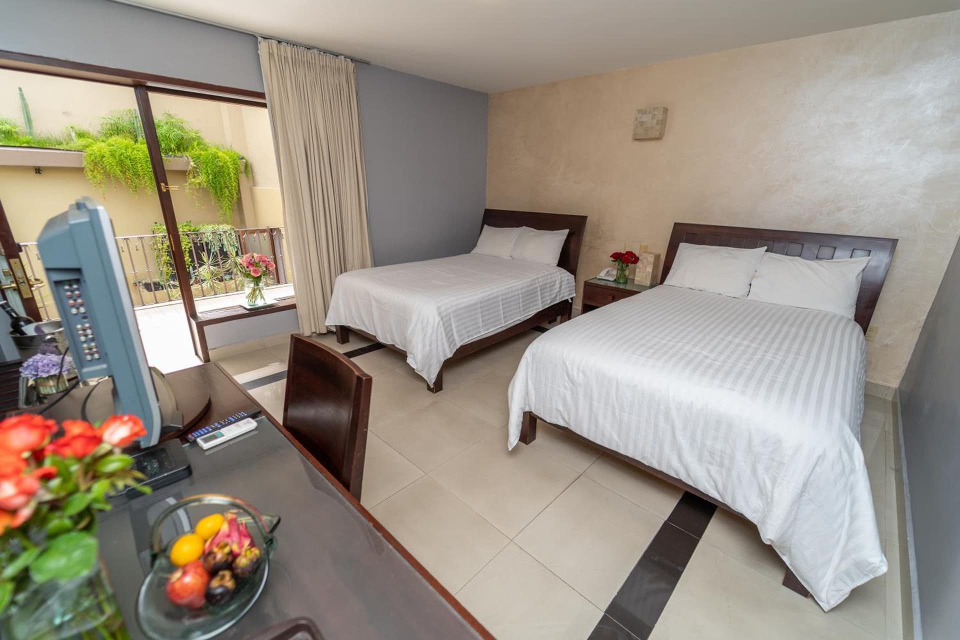Casa de las Flores Hotel