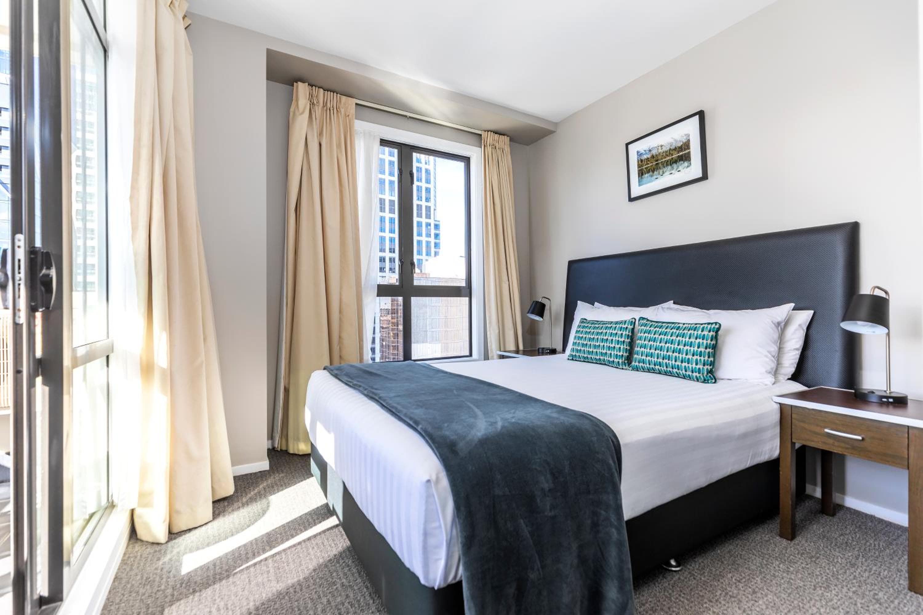 Quest on Queen Serviced Apartments