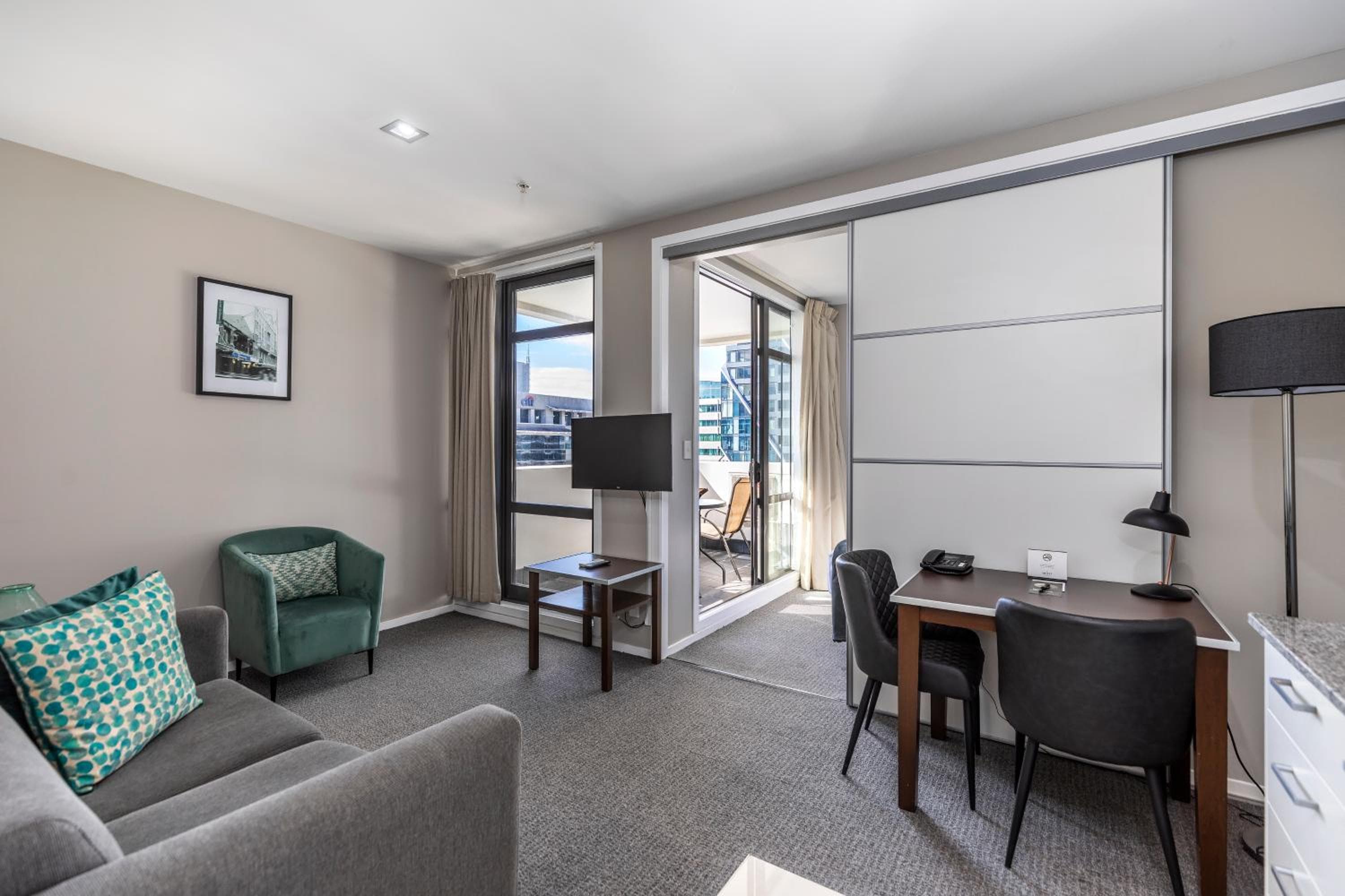 Quest on Queen Serviced Apartments
