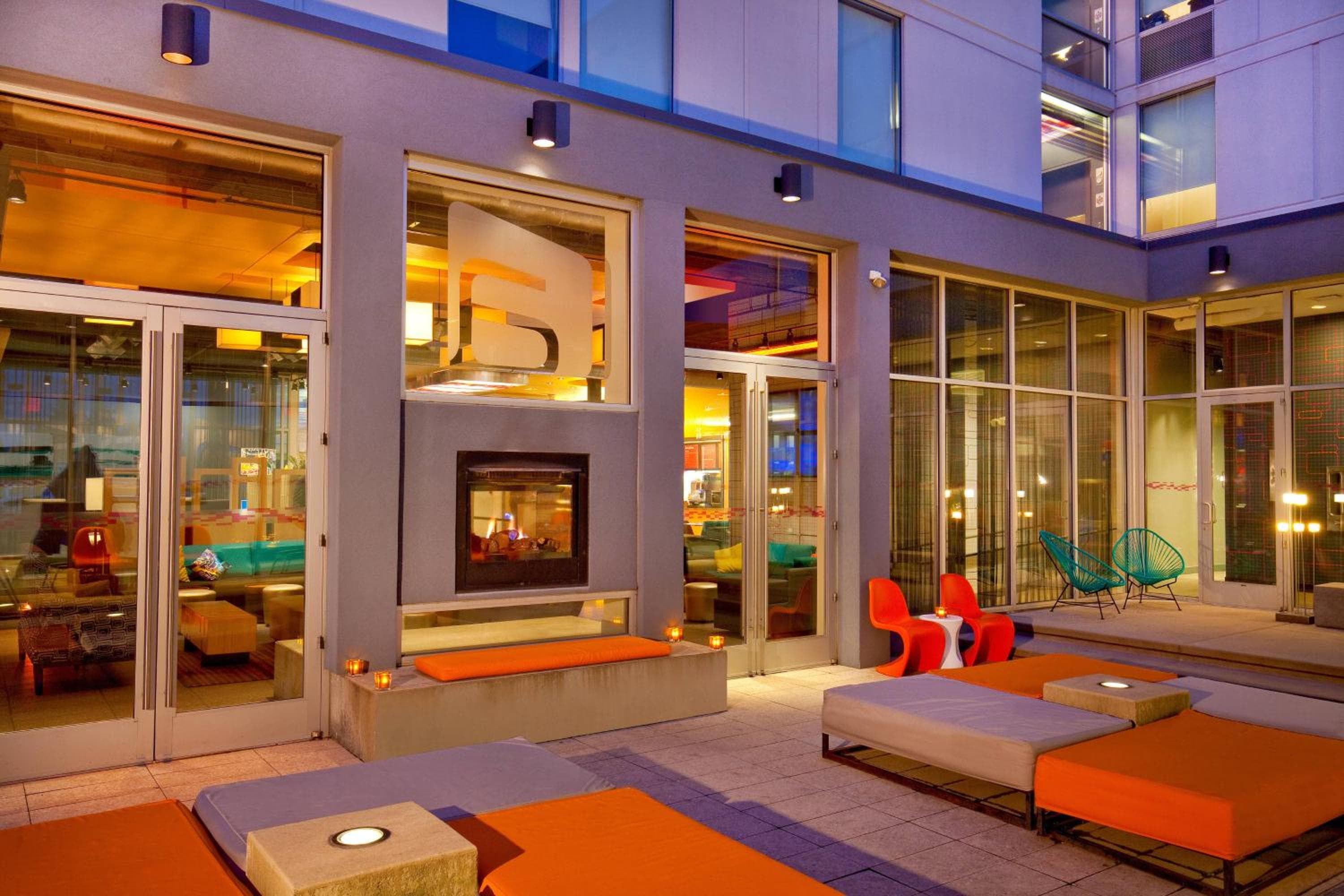 Aloft by Marriott Bolingbrook