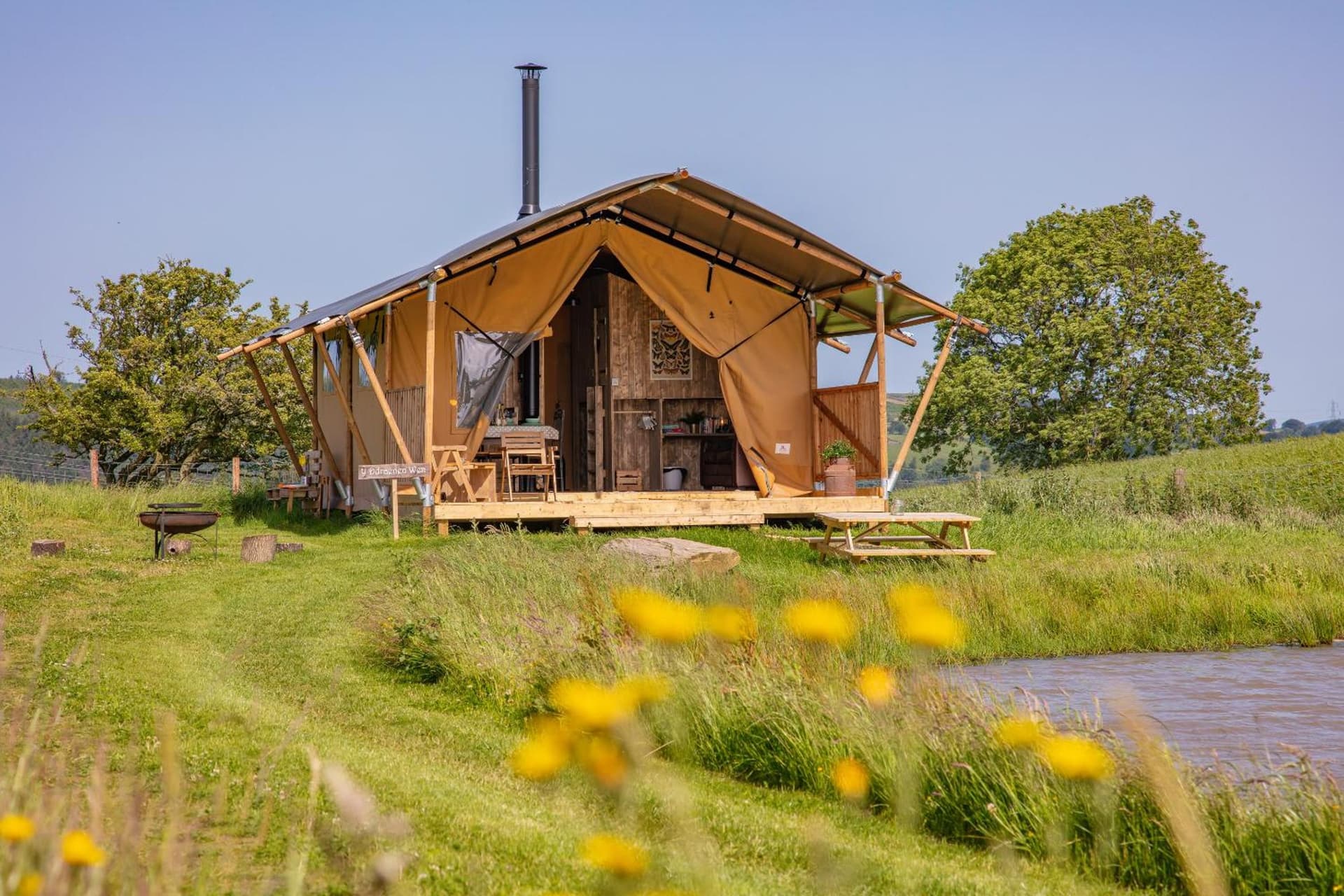 Under the Oak Glamping