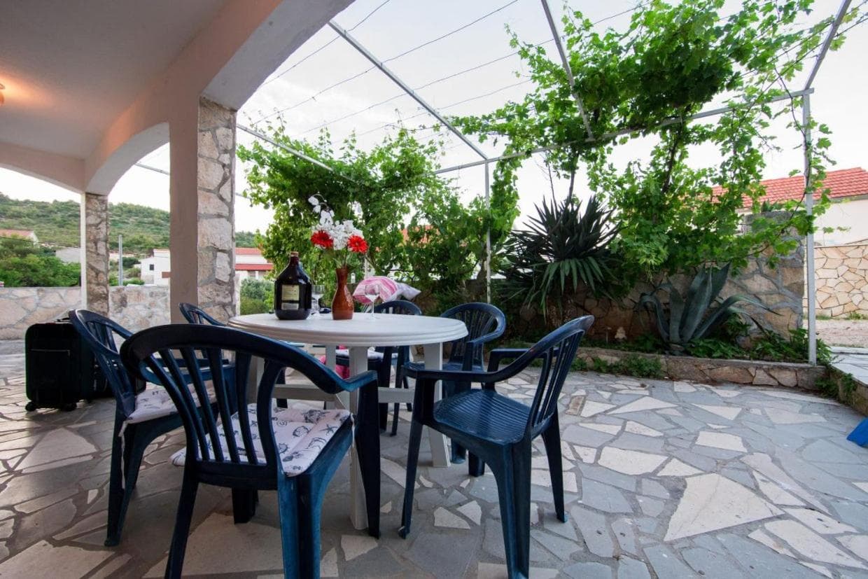 Silver Beach Apartments Vis