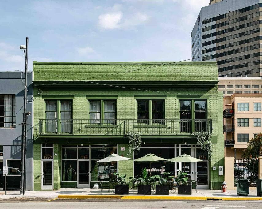 Urban Oasis w/Sunroom-Downtown Columbia