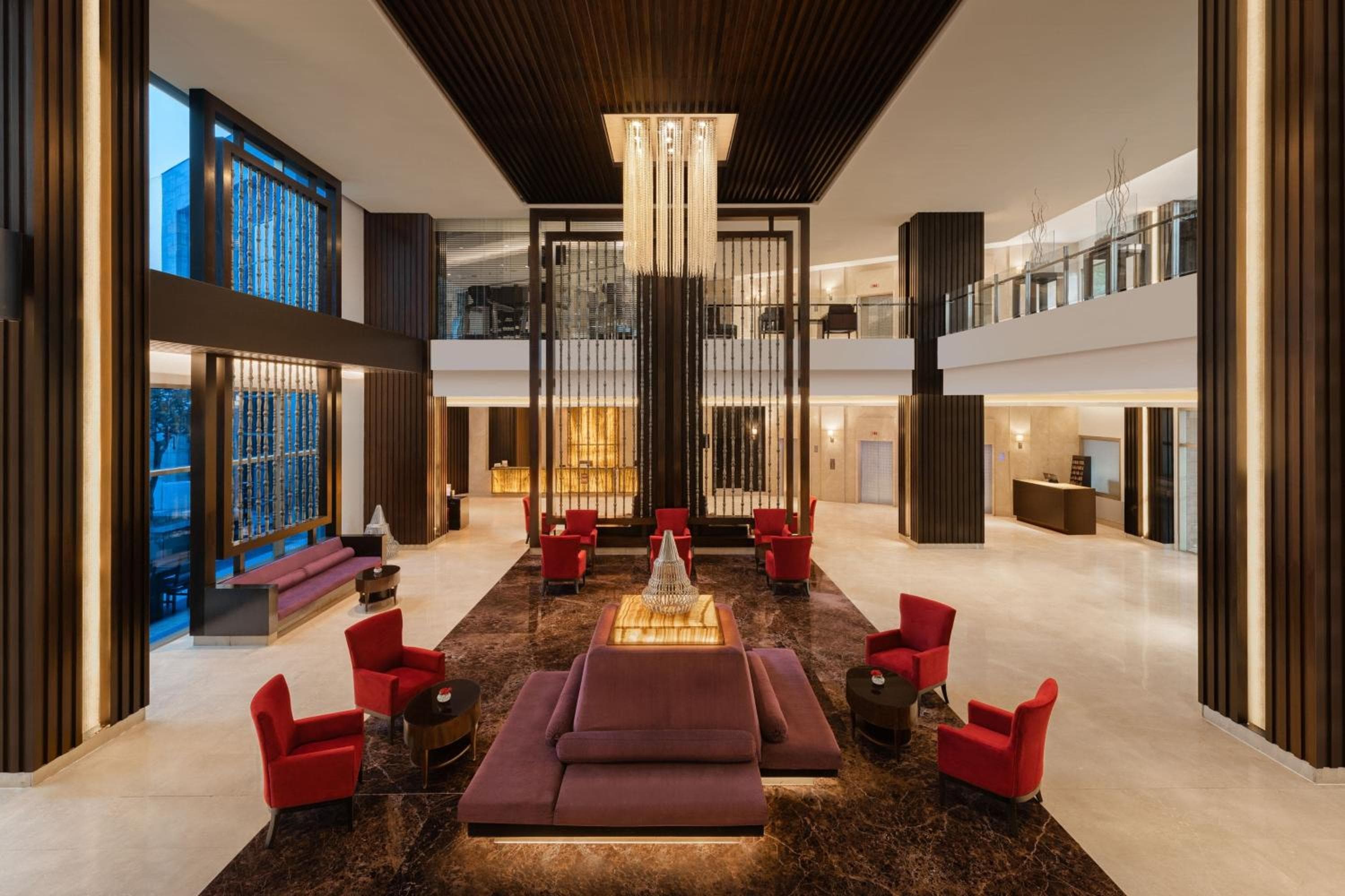 Courtyard by Marriott Gurugram Downtown