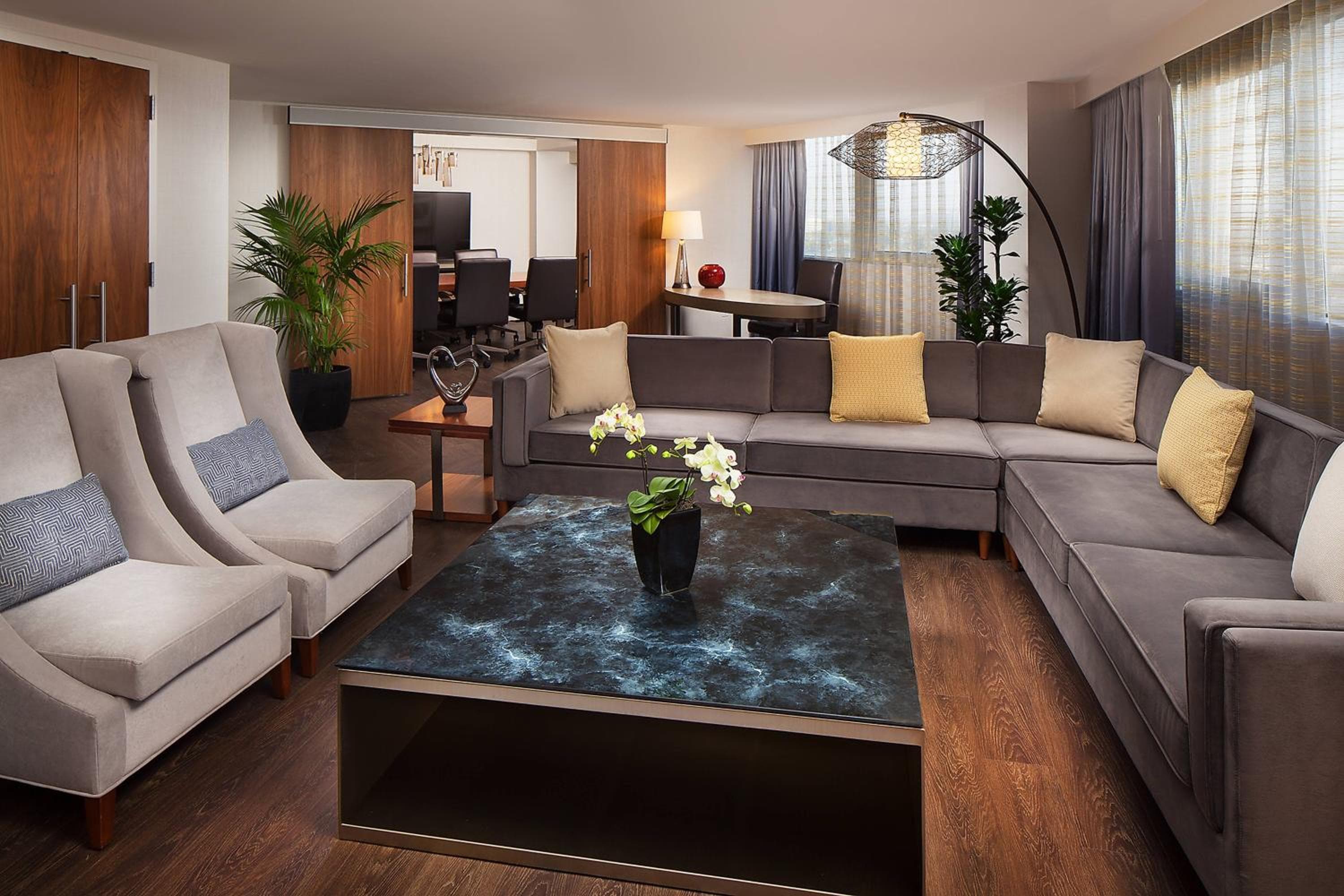 Sheraton Gateway Los Angeles Hotel