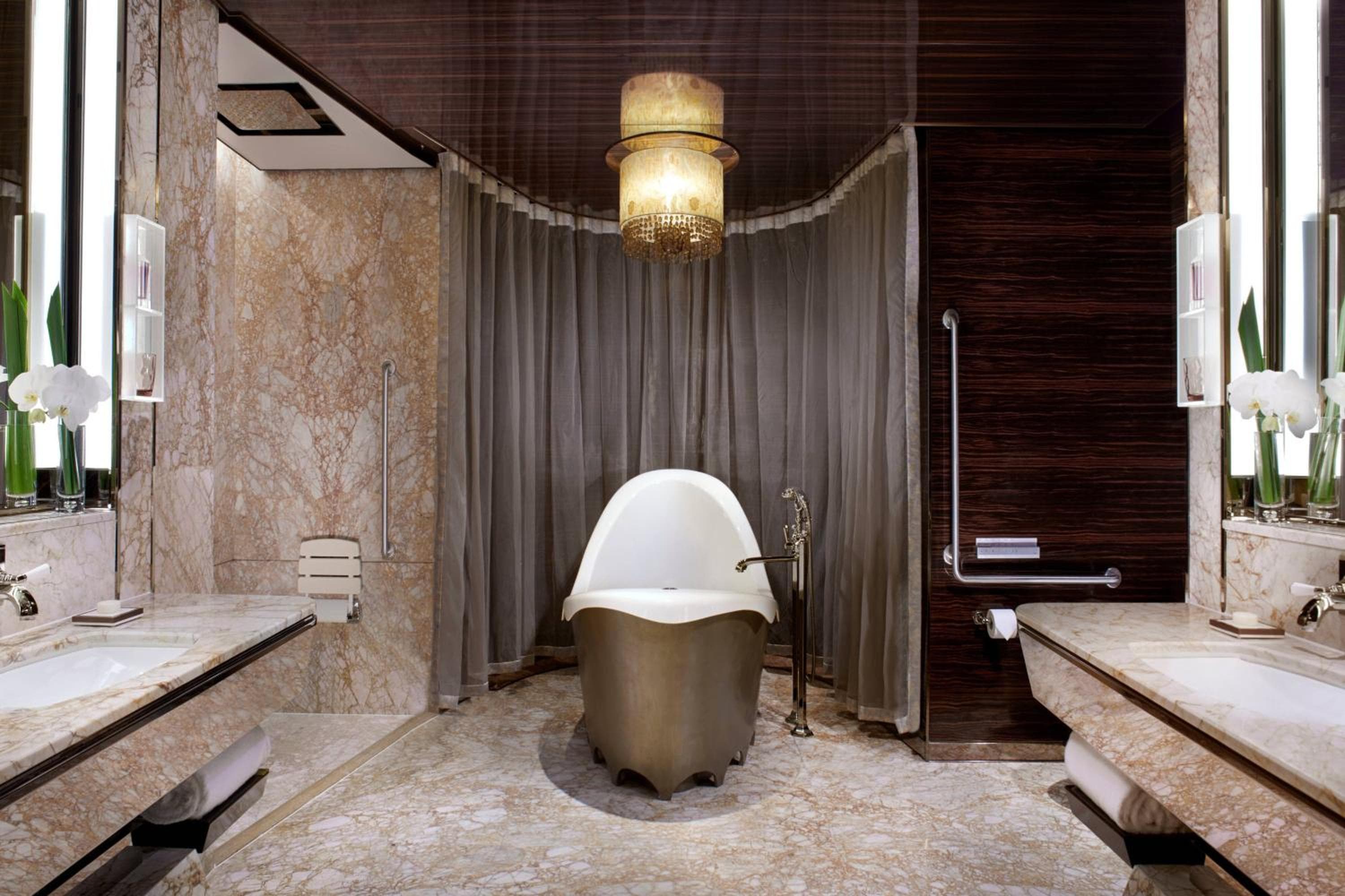 The Ritz-Carlton Shanghai, Pudong