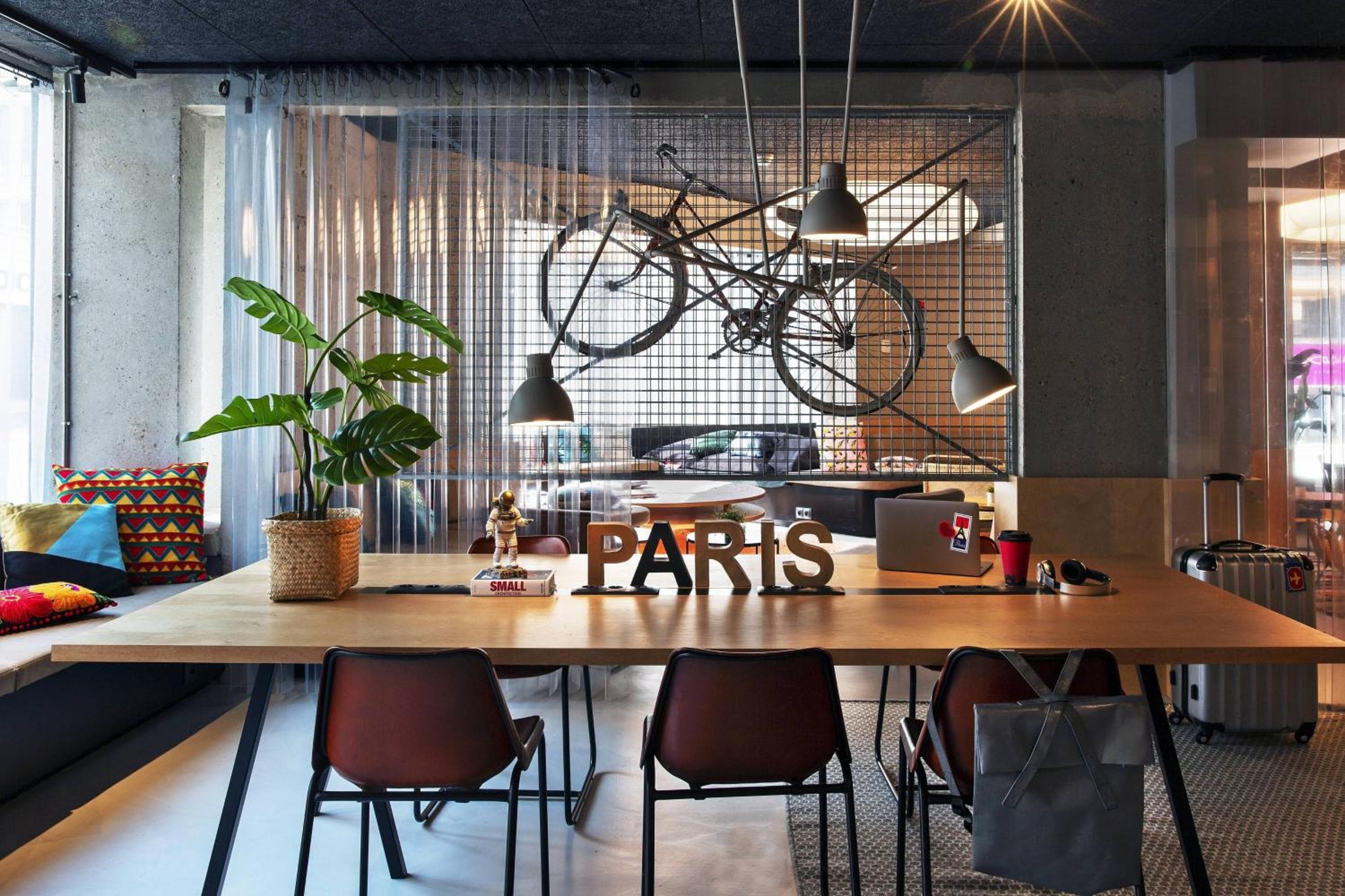 Moxy Paris Bastille
