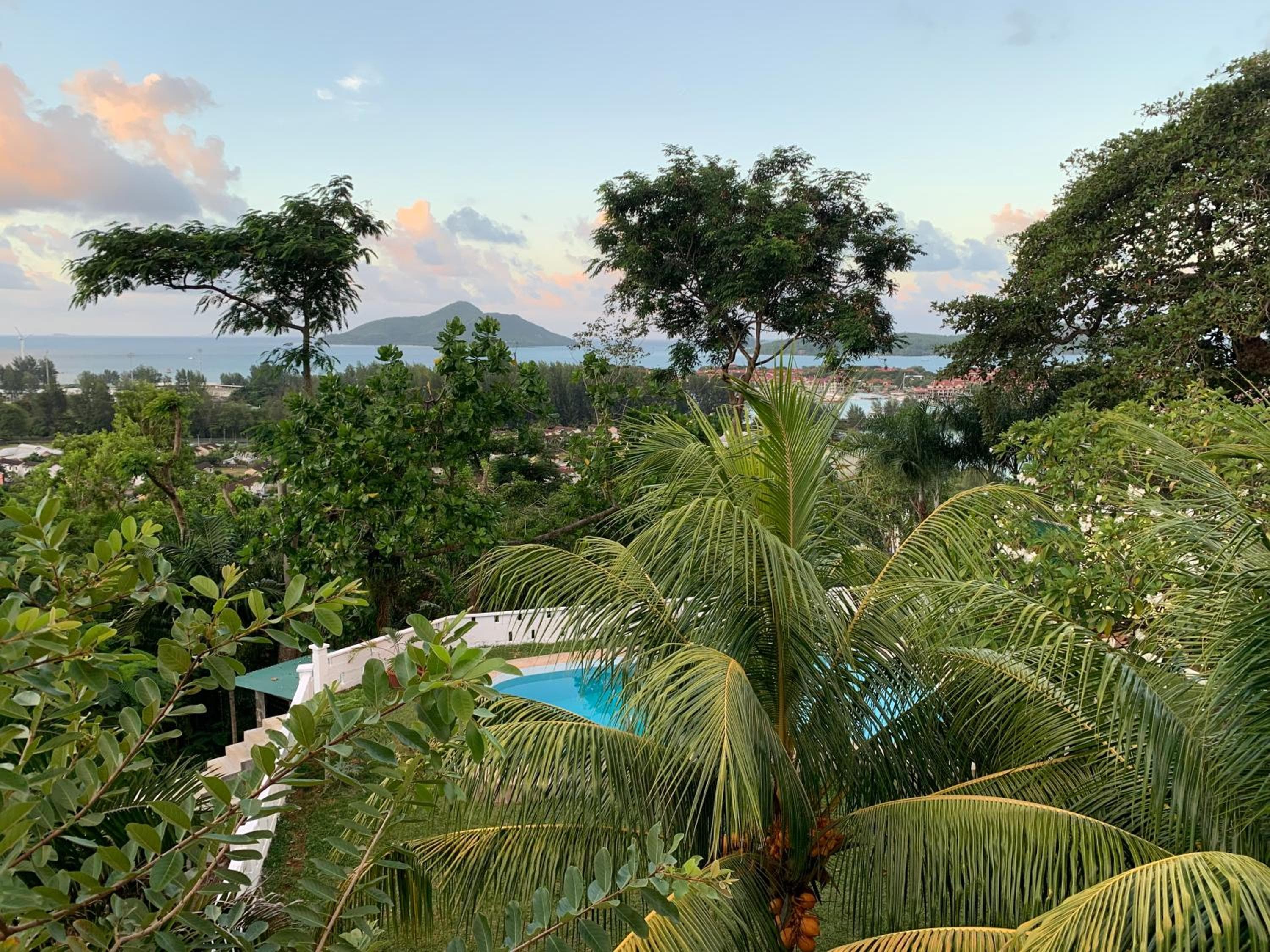 Naturalis - Oceanview Residences