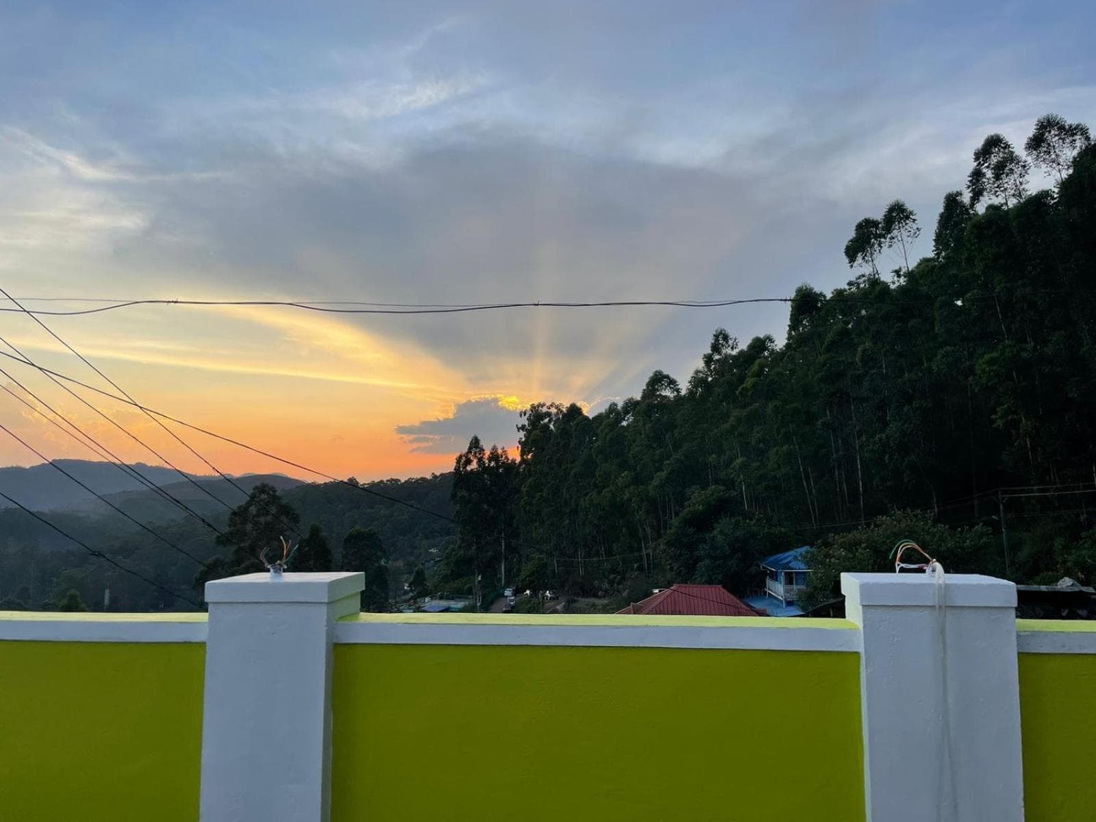 Mountain cheers munnar