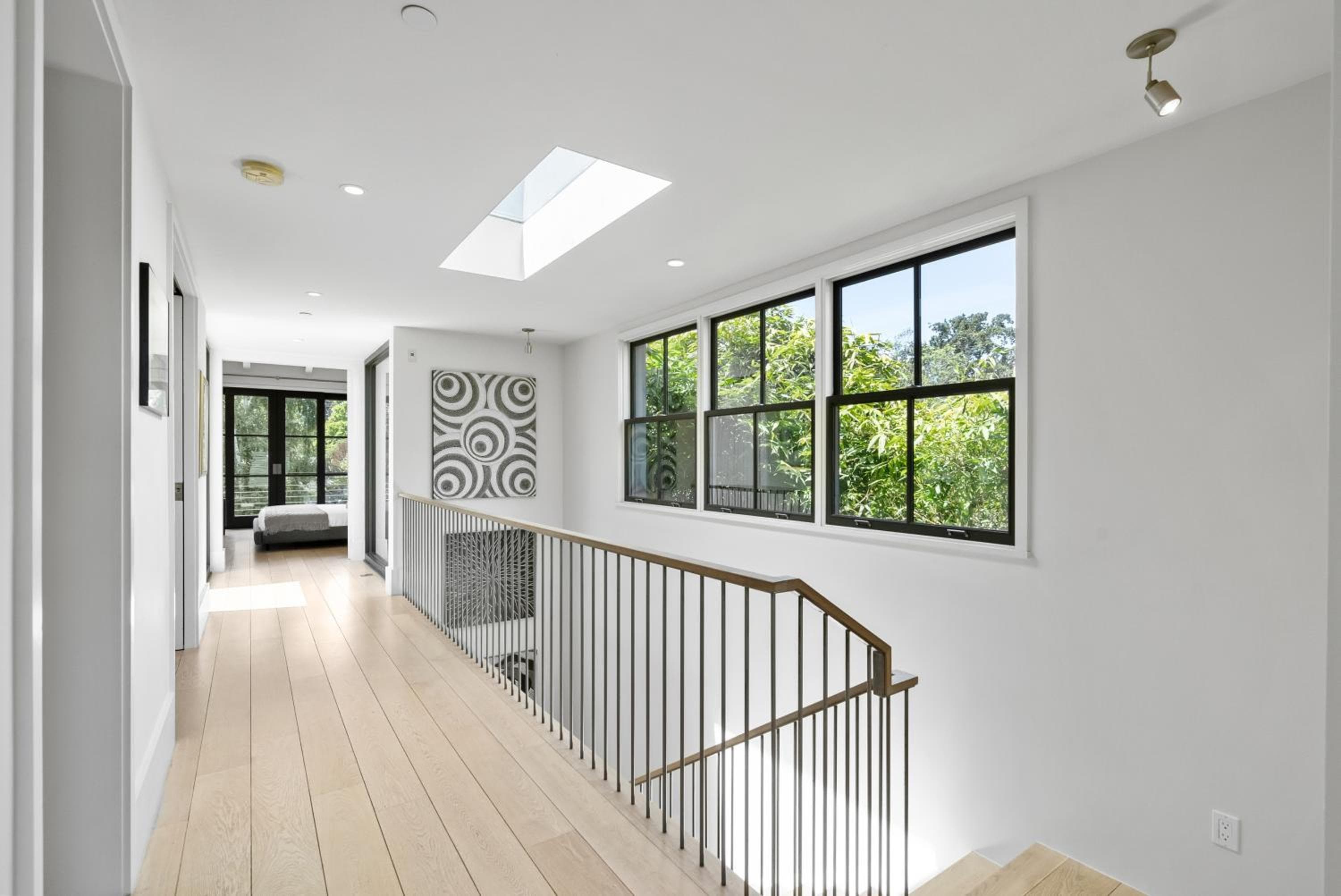 Modern Architectural Oasis in Menlo Park