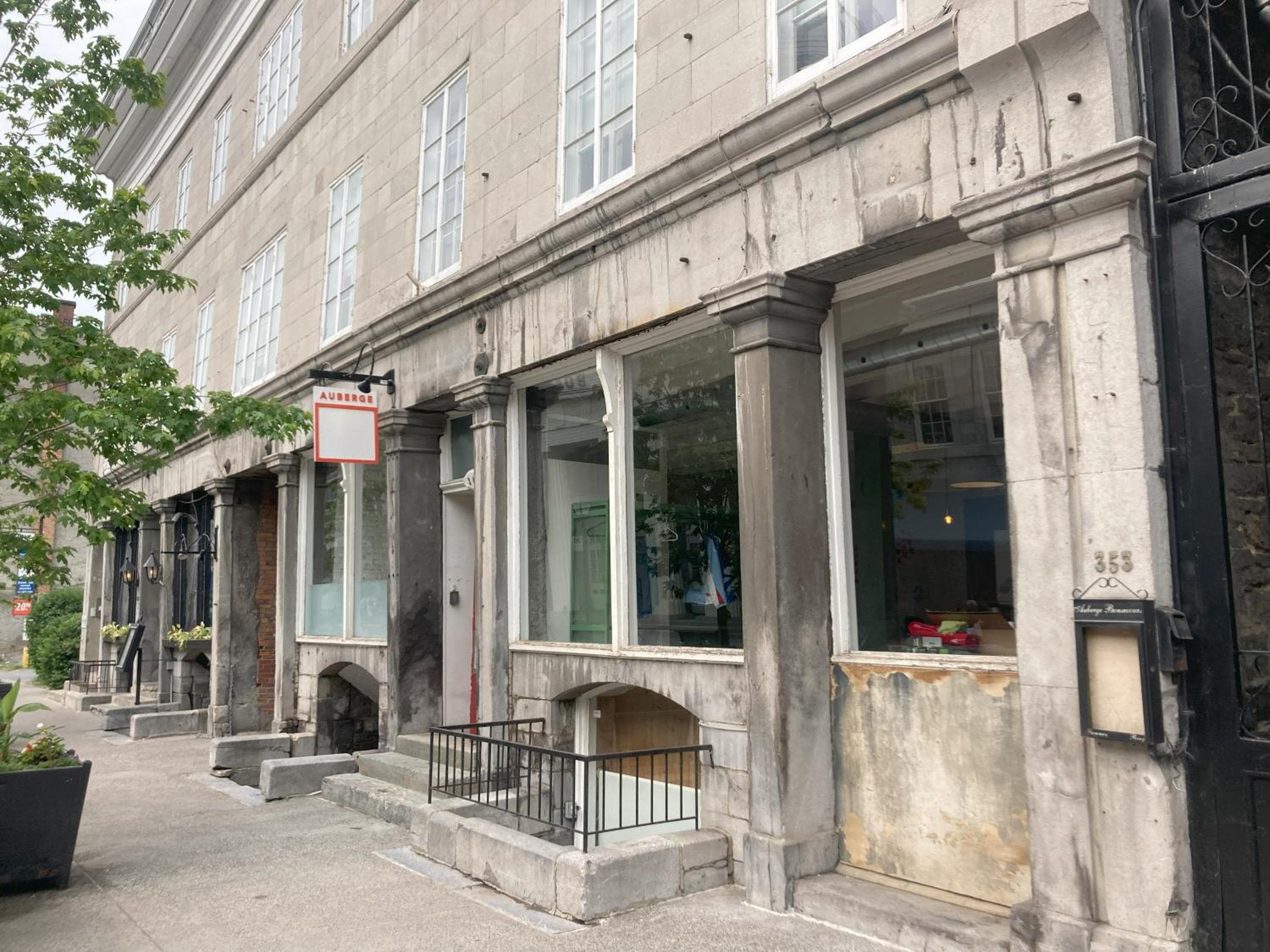 Alt Hostel