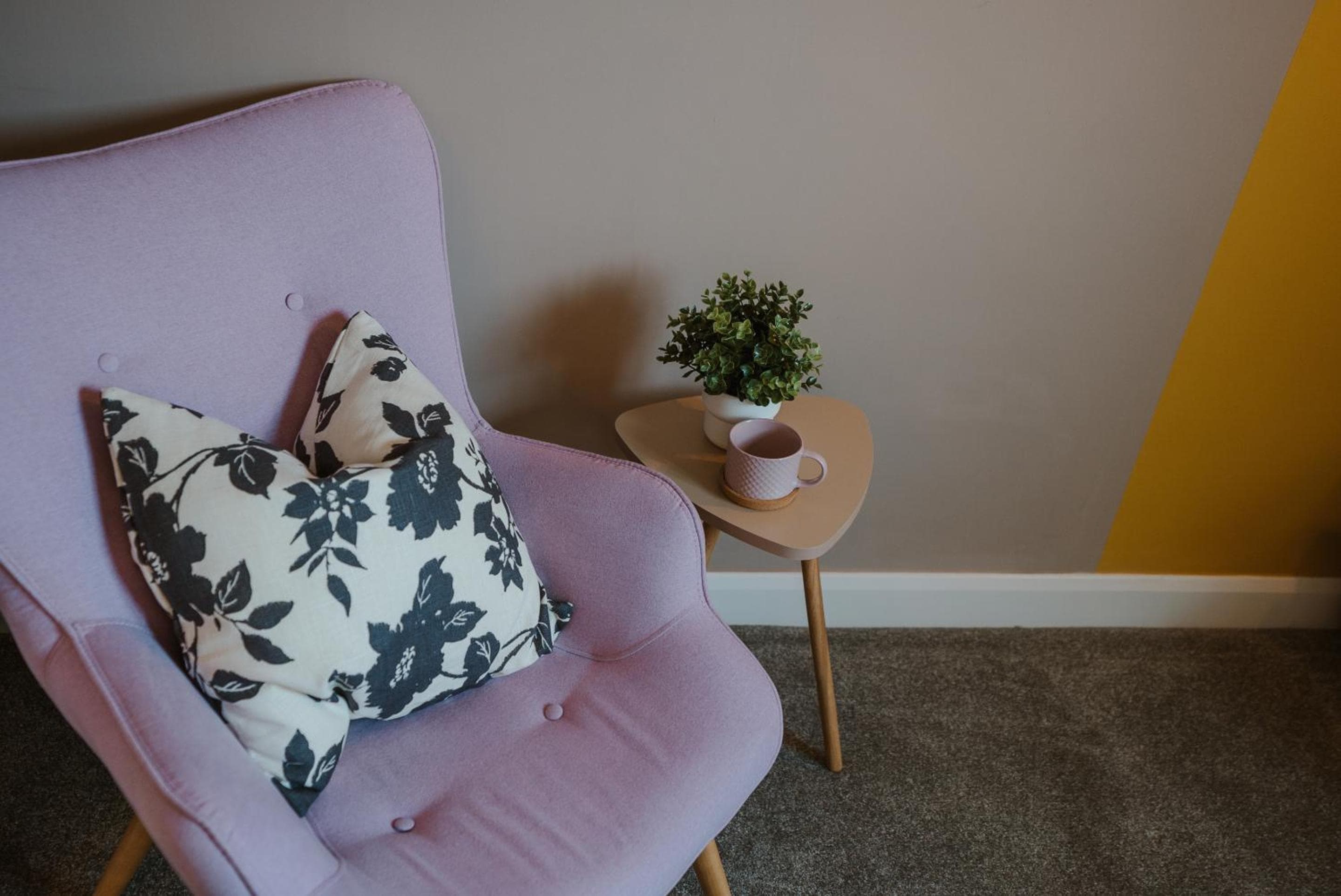 Blooms Apartment