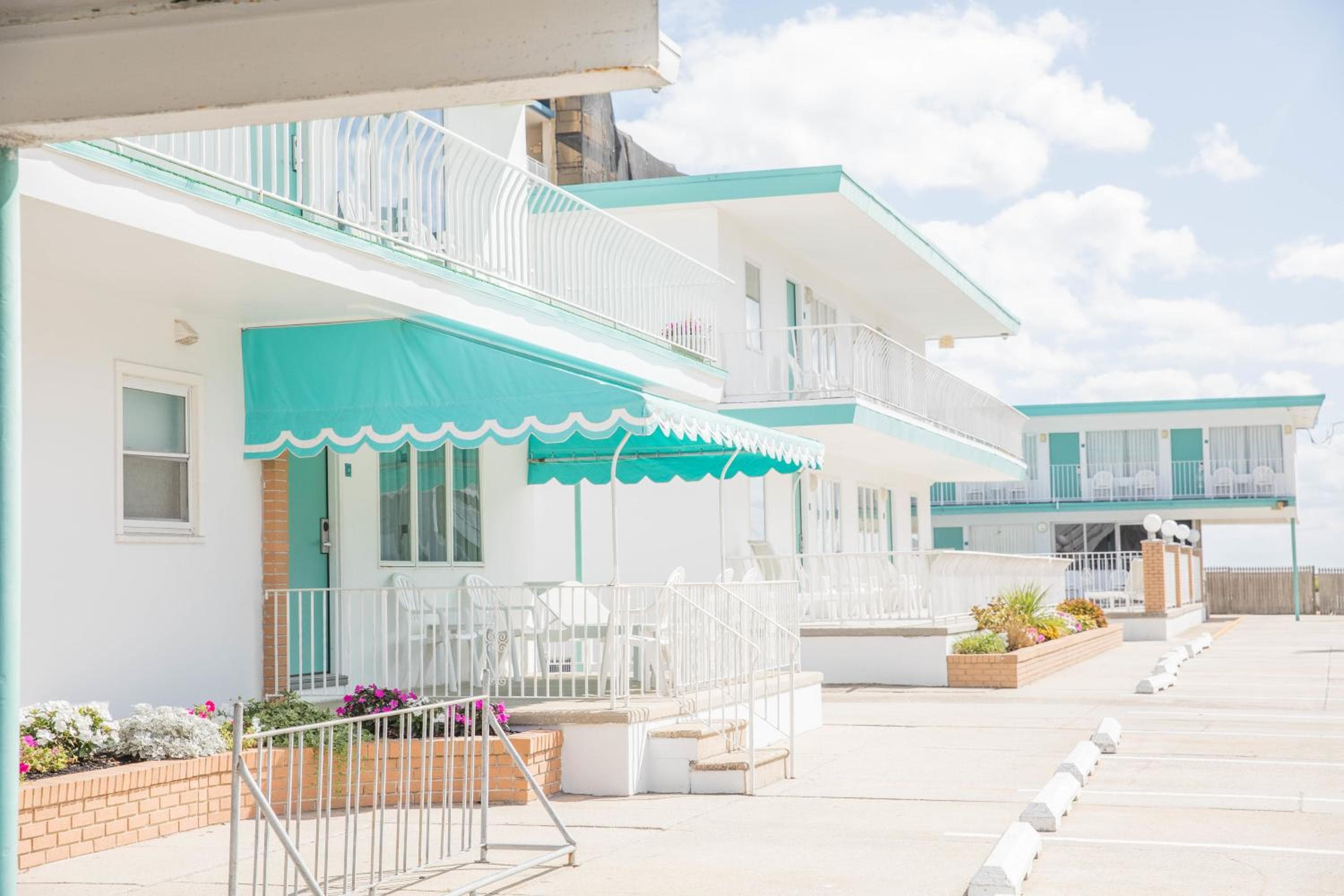 Biscayne Family Resort