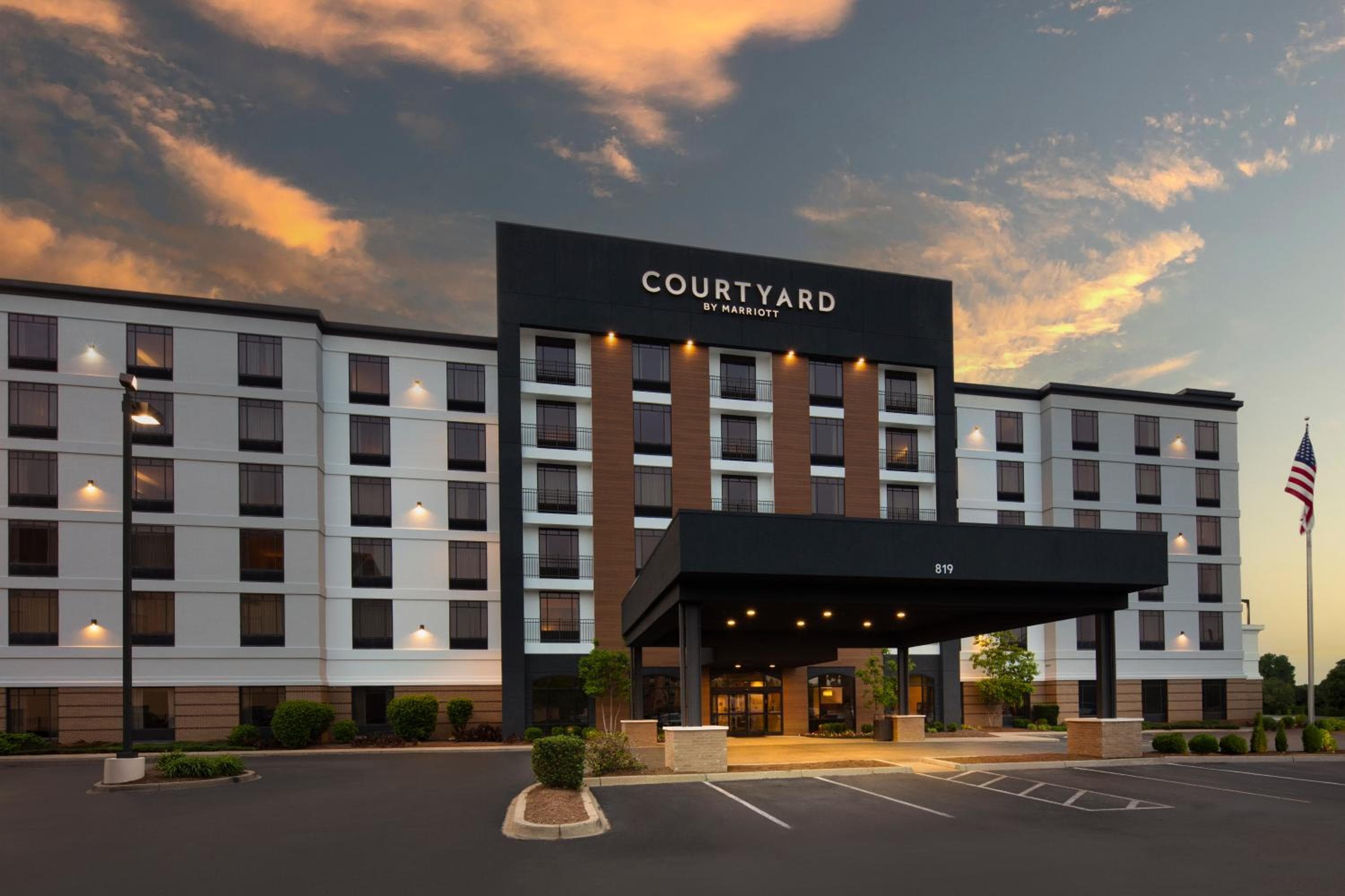Courtyard Louisville Airport