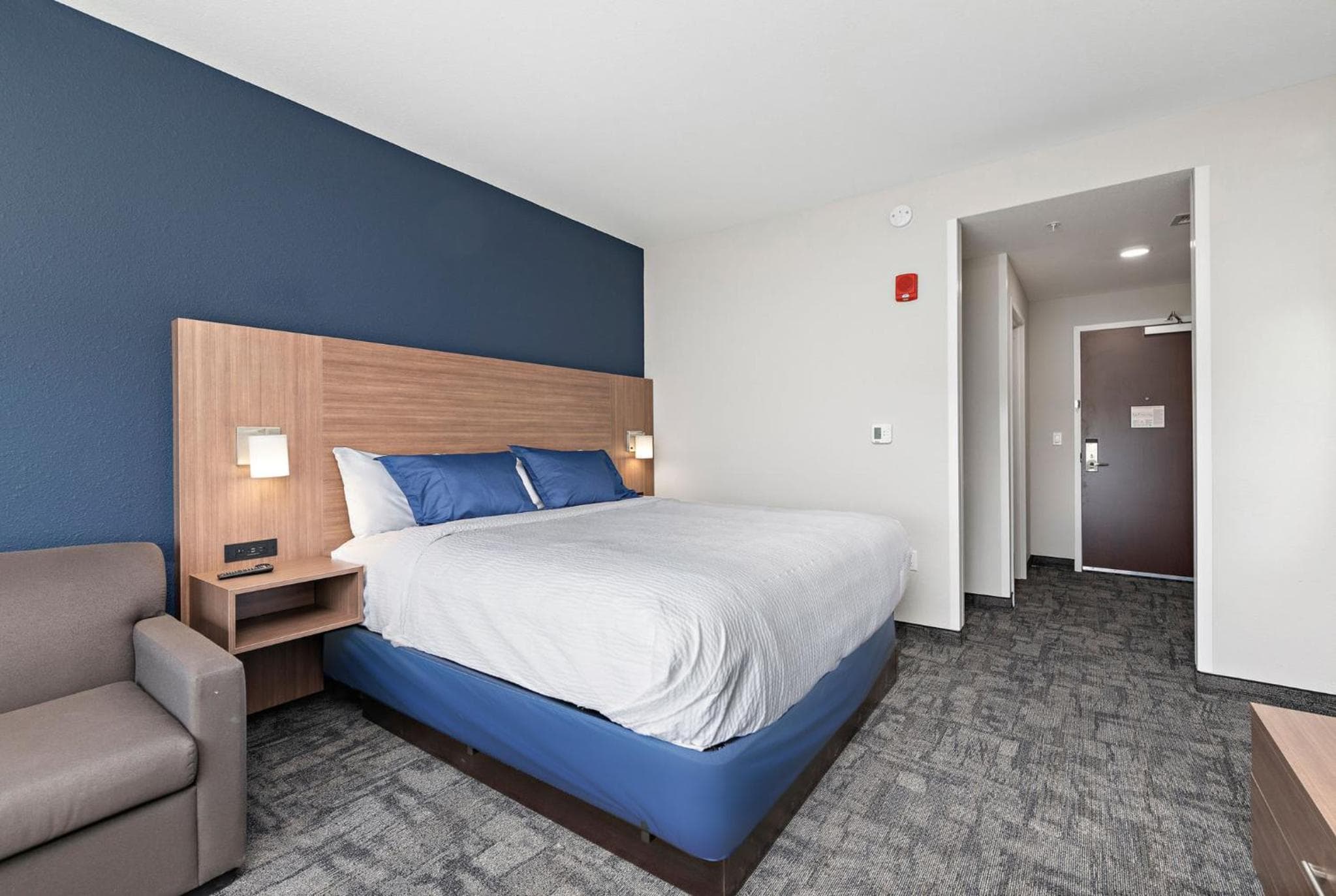 Holiday Inn Express Kansas City North - Parkville by IHG