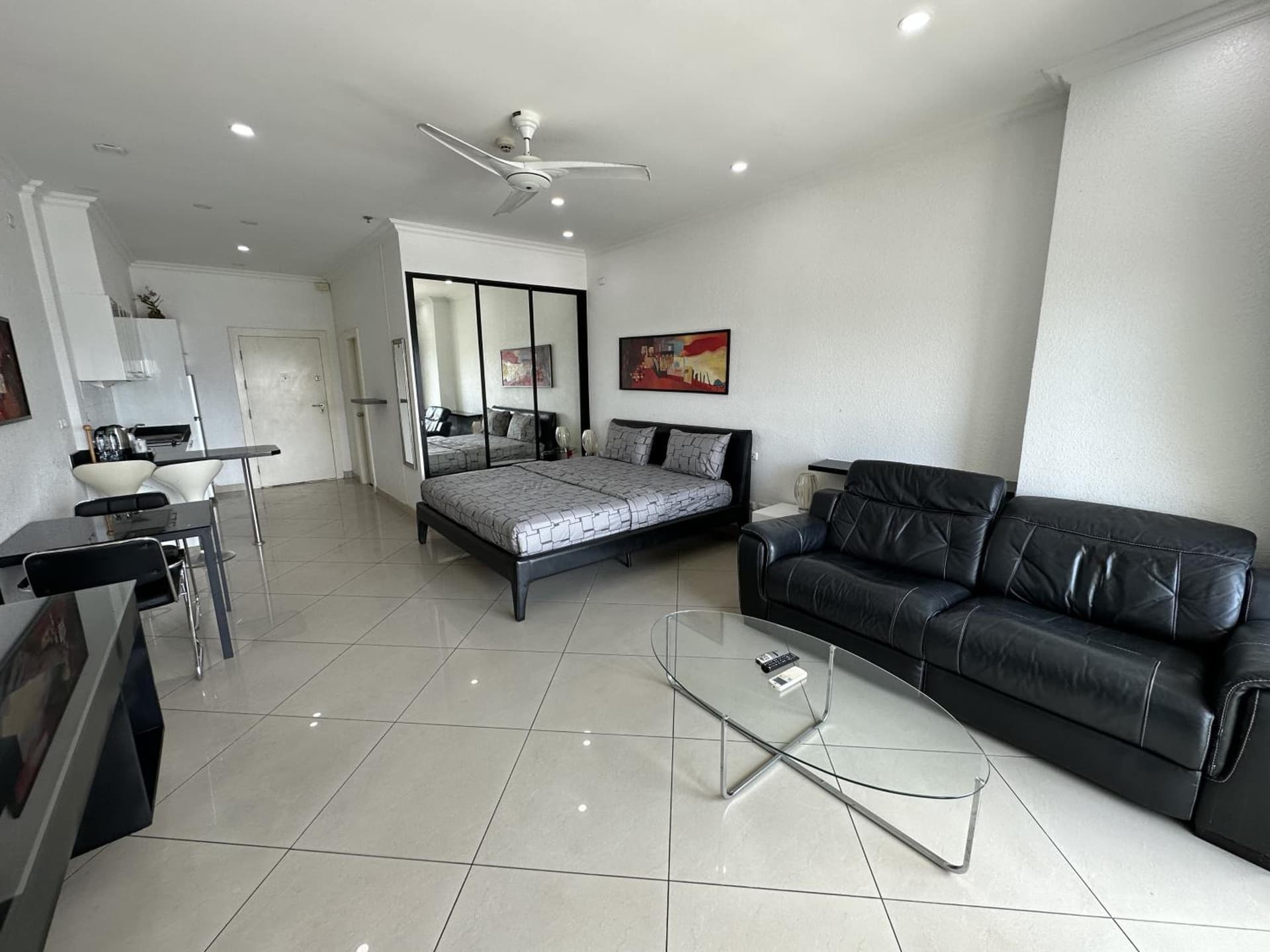 Condo Express View Talay 6