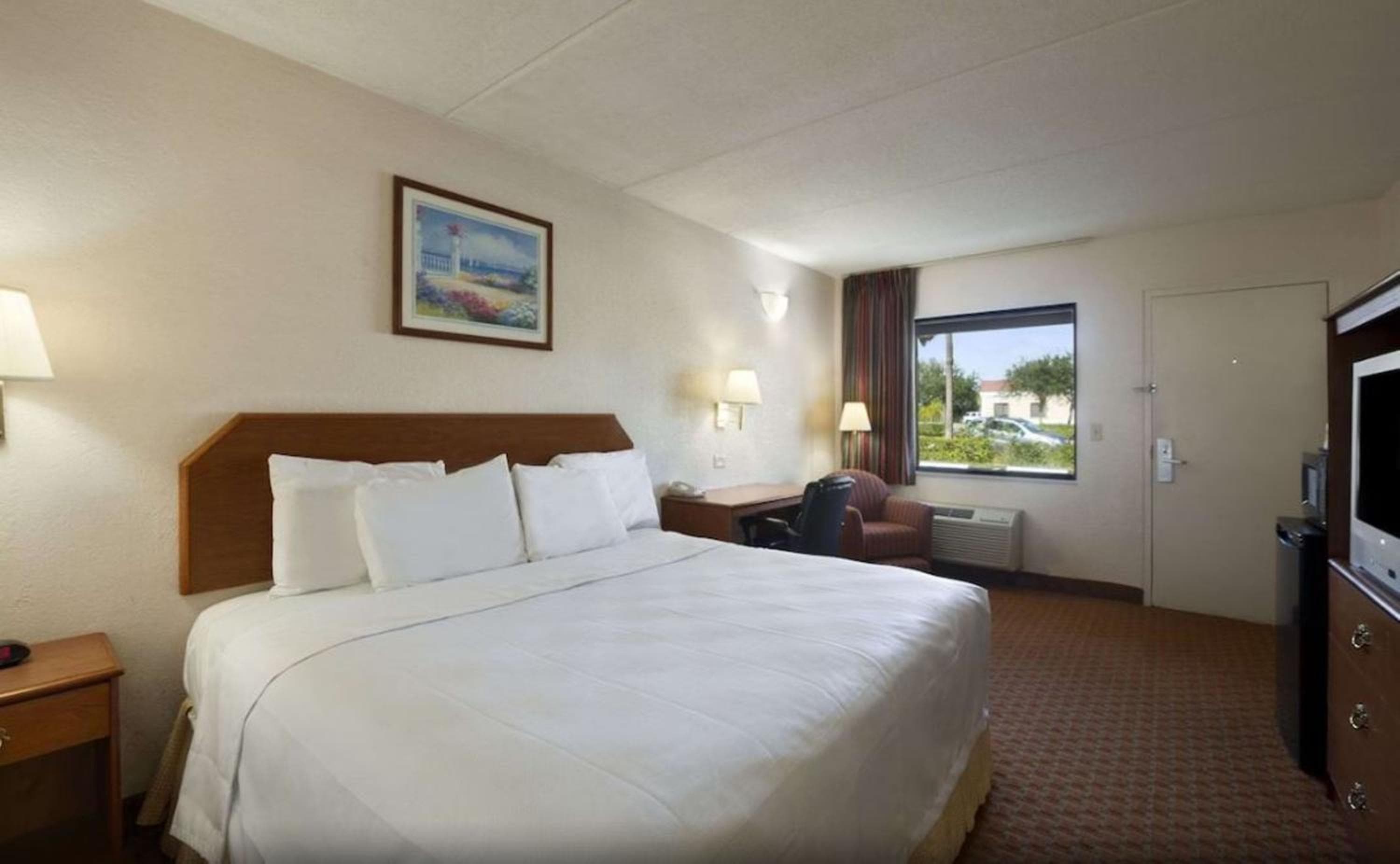 Super 8 by Wyndham North Palm Beach