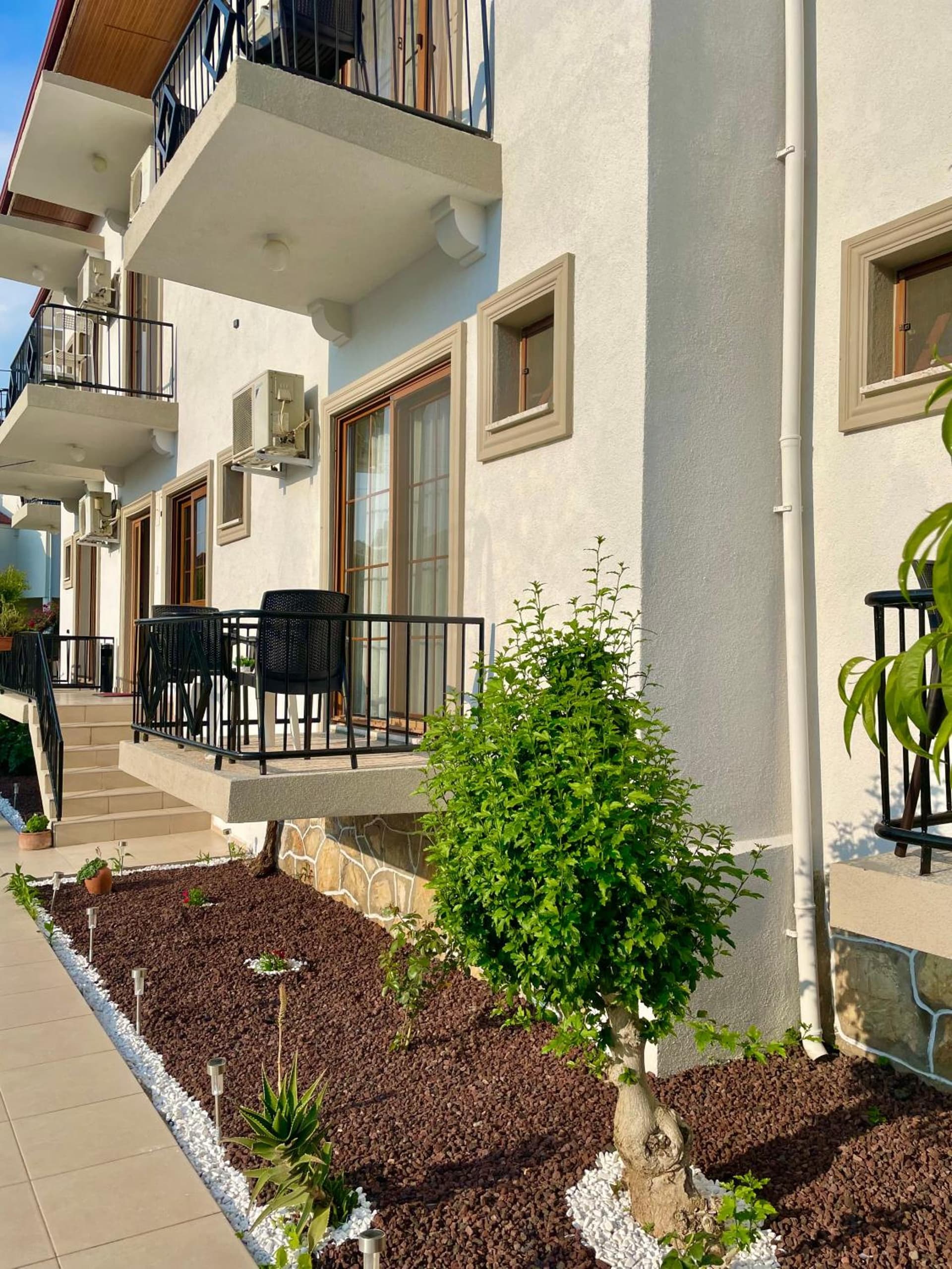 Cennet Hotel