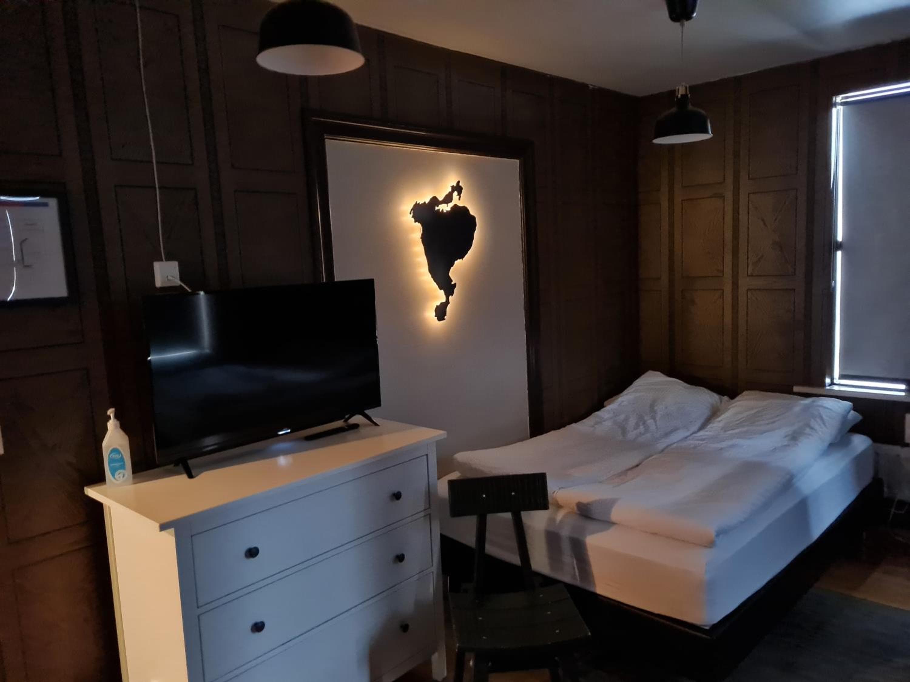 Lava Guesthouse