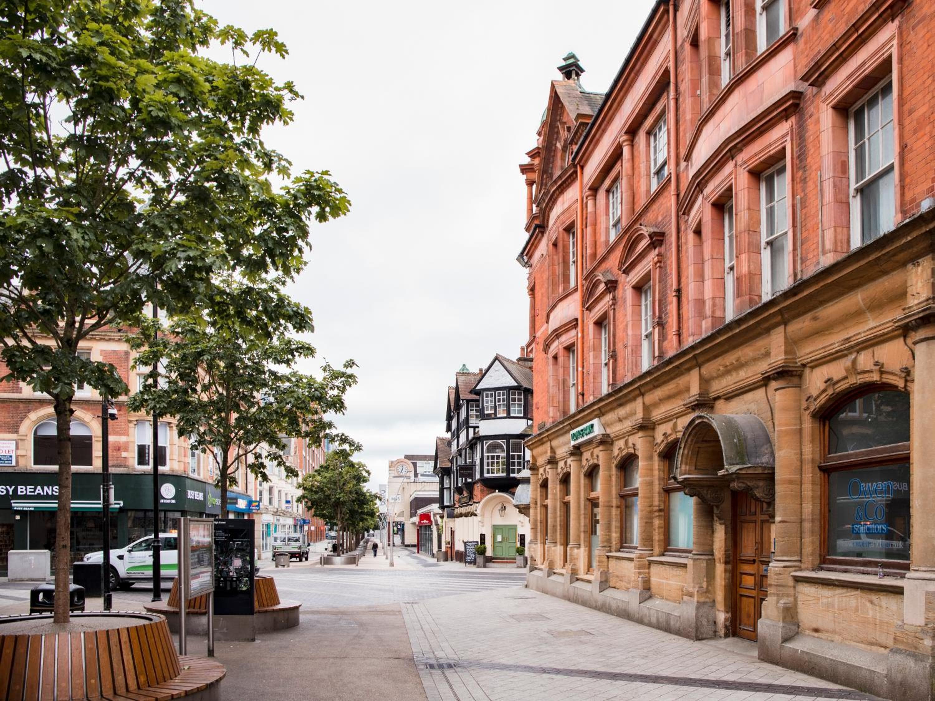 1 Bed Apartment - Redhill Central, Surrey, Gatwick #1