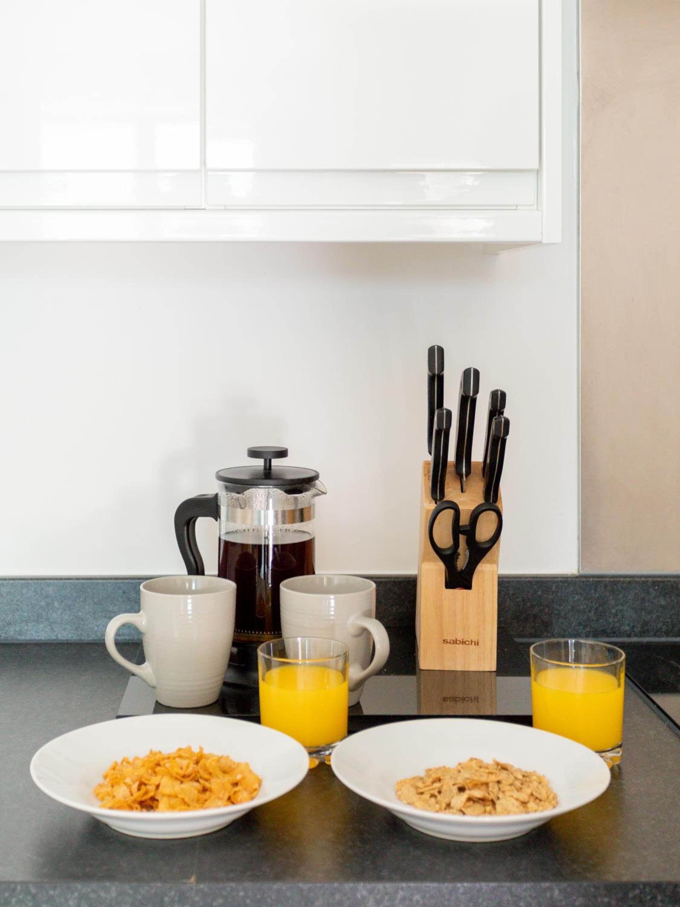1 Bed Apartment - Redhill Central, Surrey, Gatwick #1