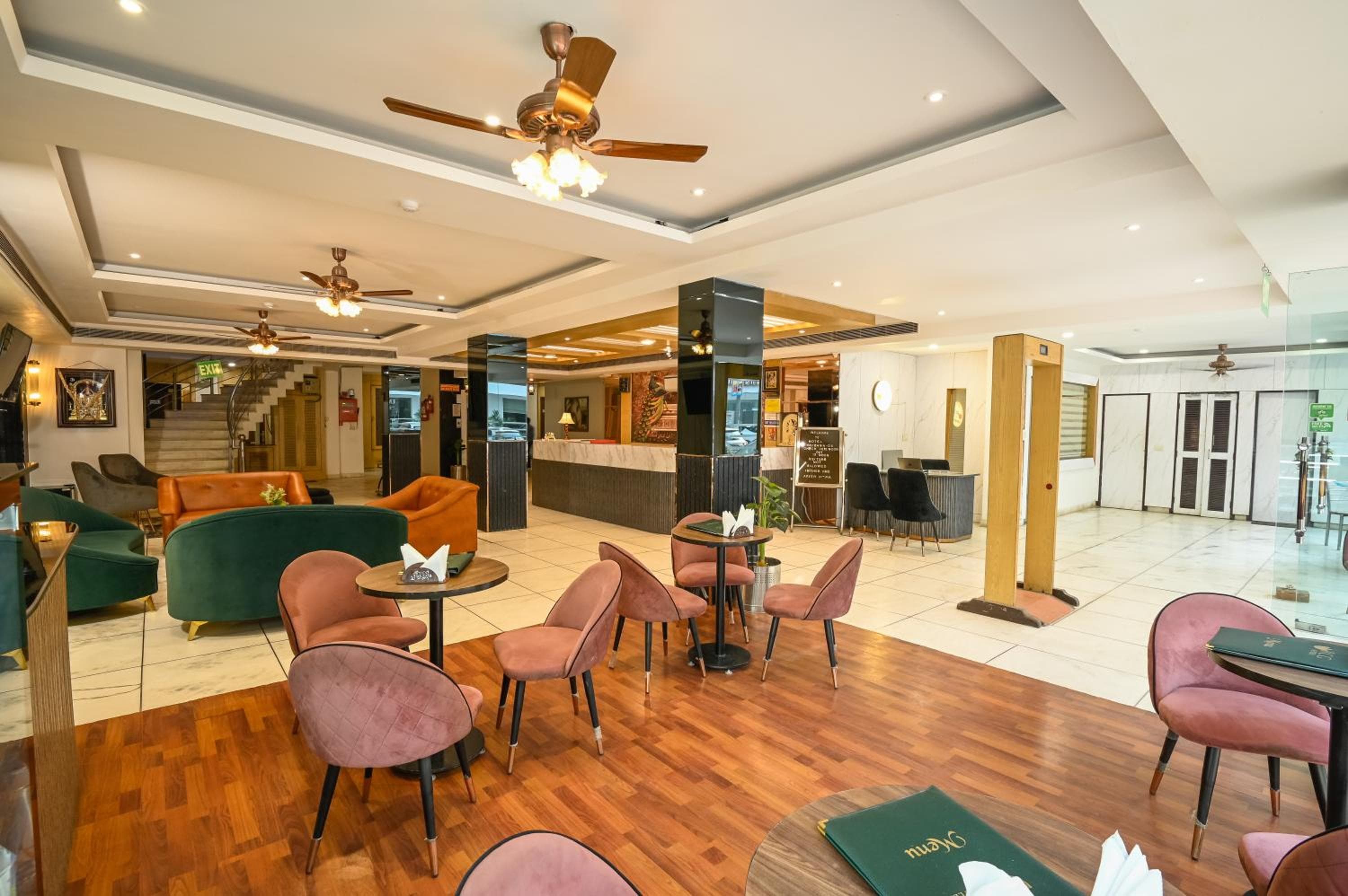 Hotel Krishna Deluxe-By RCG Hotels Near New Delhi Train Station