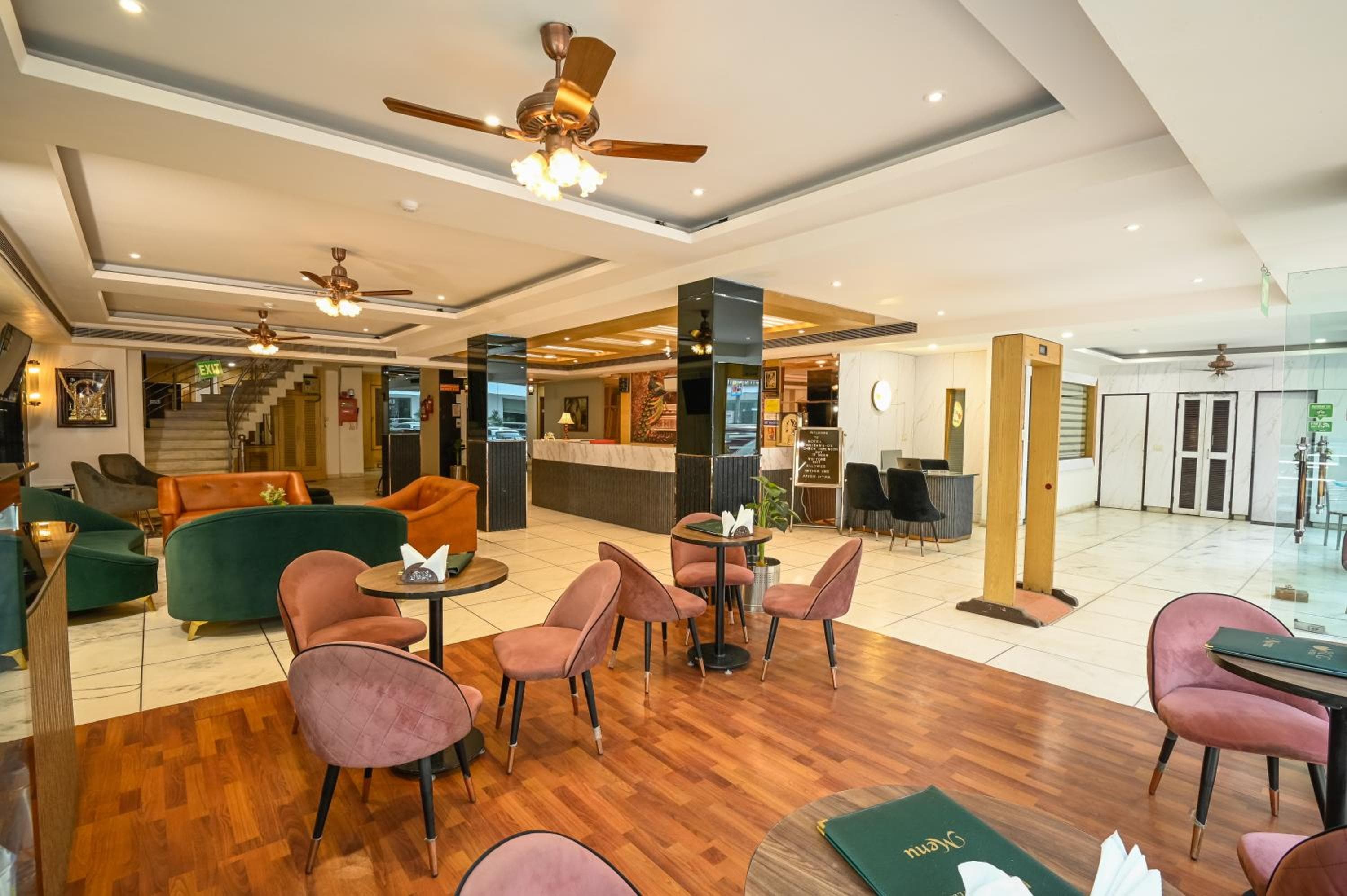 Hotel Krishna Deluxe-By RCG Hotels Near New Delhi Train Station