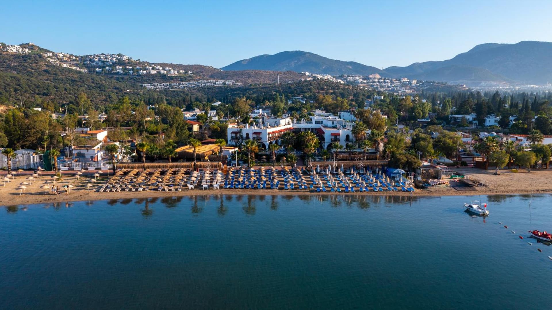 Costa Bitezhan Beach Hotel