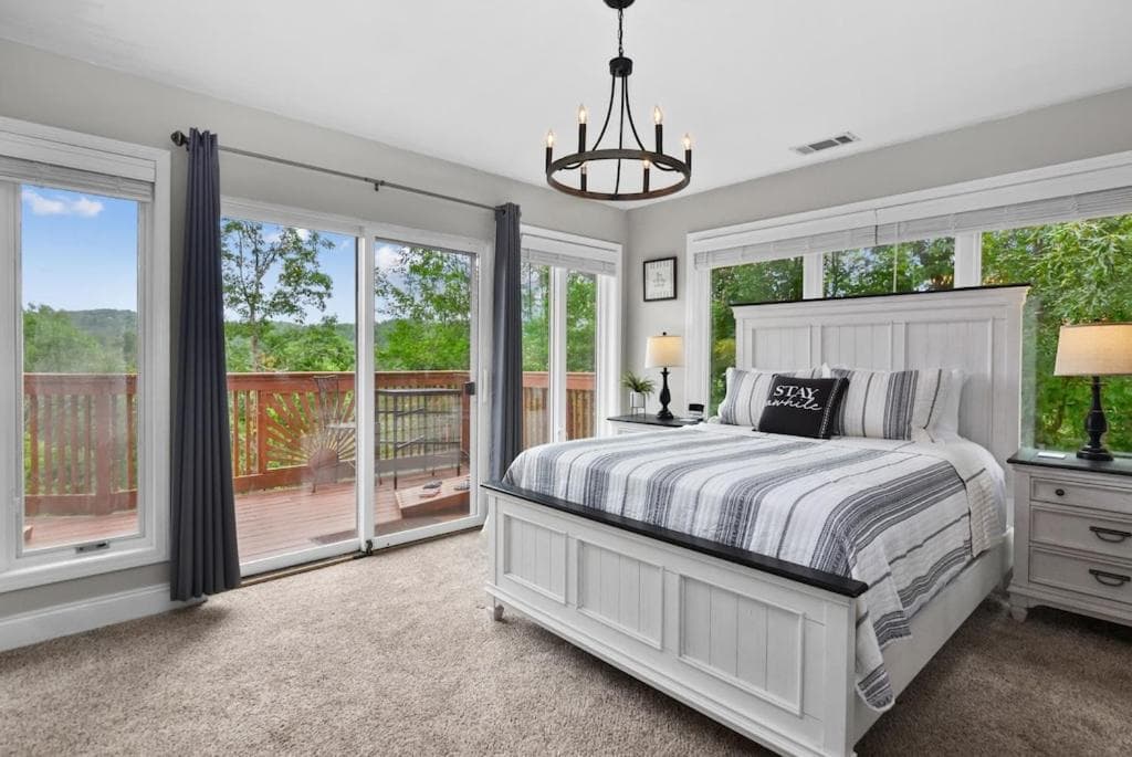 Lily's Lookout Lodge - Helen, GA