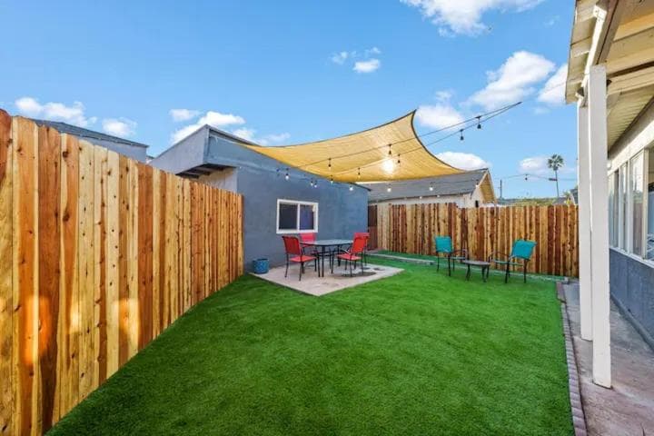 Spacious Centrally Located NEW 2 Bedroom Property!