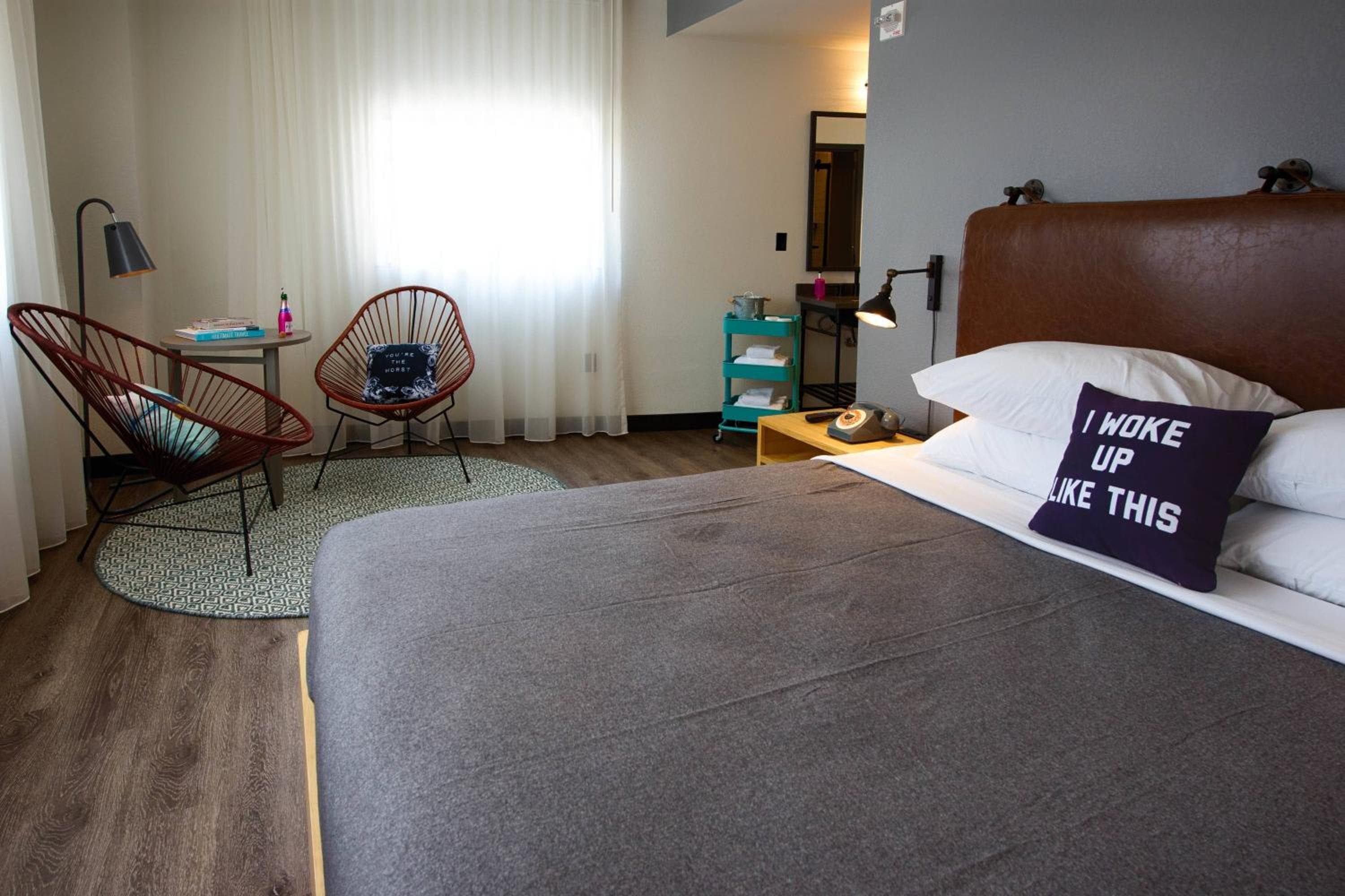 MOXY New Orleans Downtown/French Quarter Area