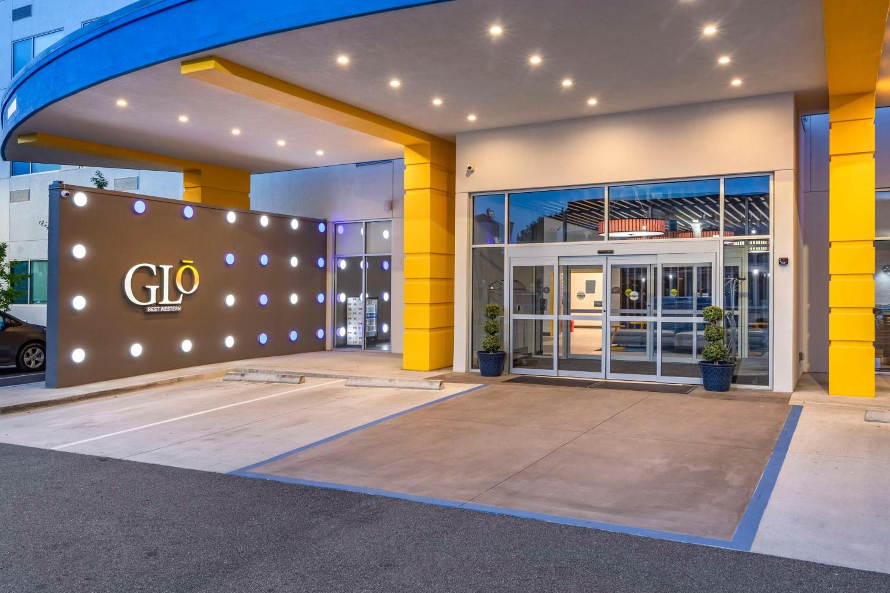 GLō Best Western Savannah-Gateway I-95