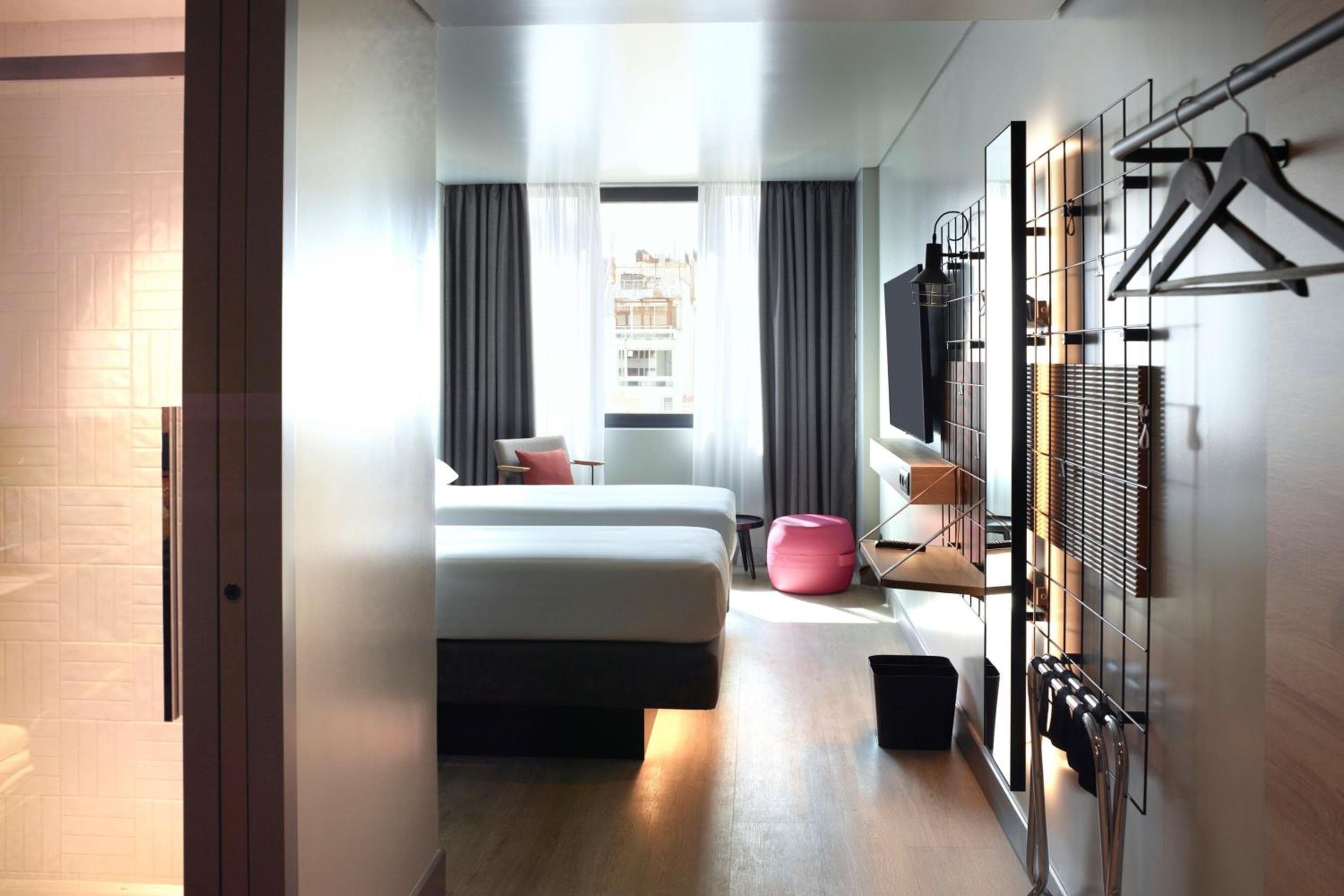 Moxy Athens City