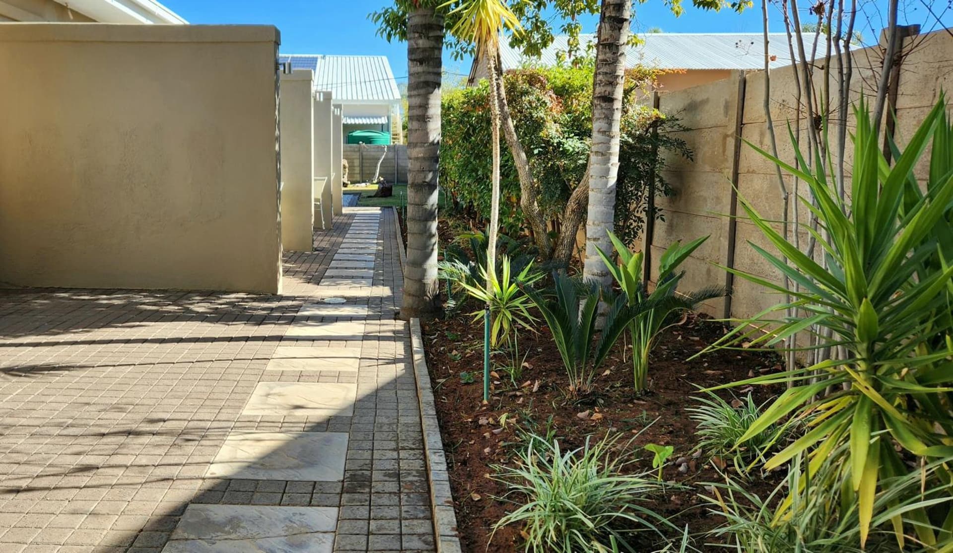 Green Kalahari Guesthouse