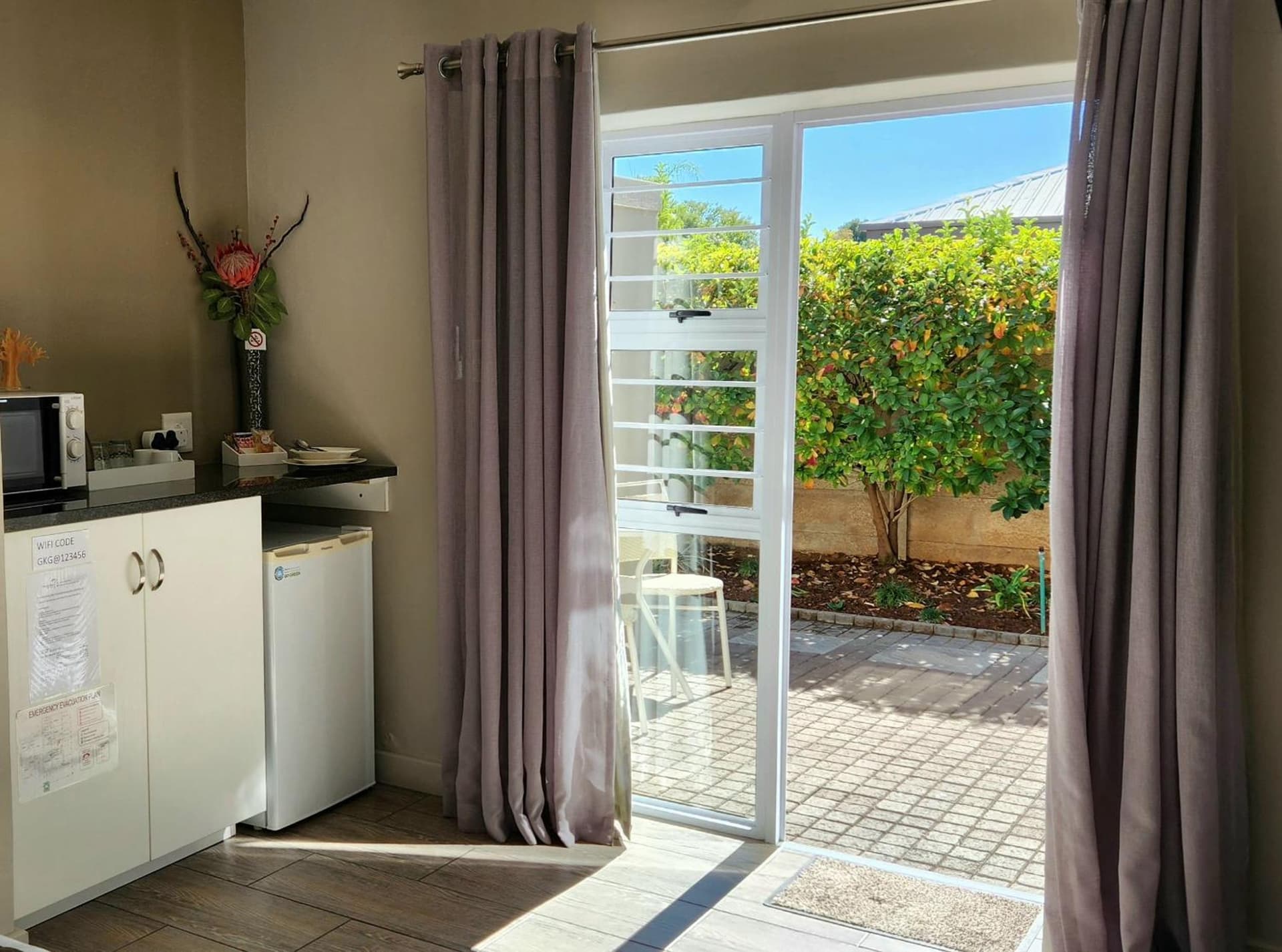 Green Kalahari Guesthouse