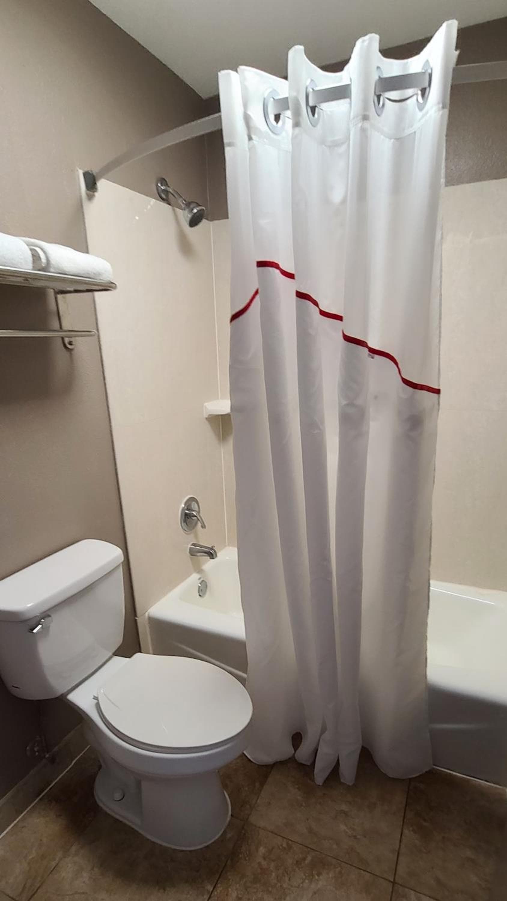 Red Roof Inn & Suites Duncan