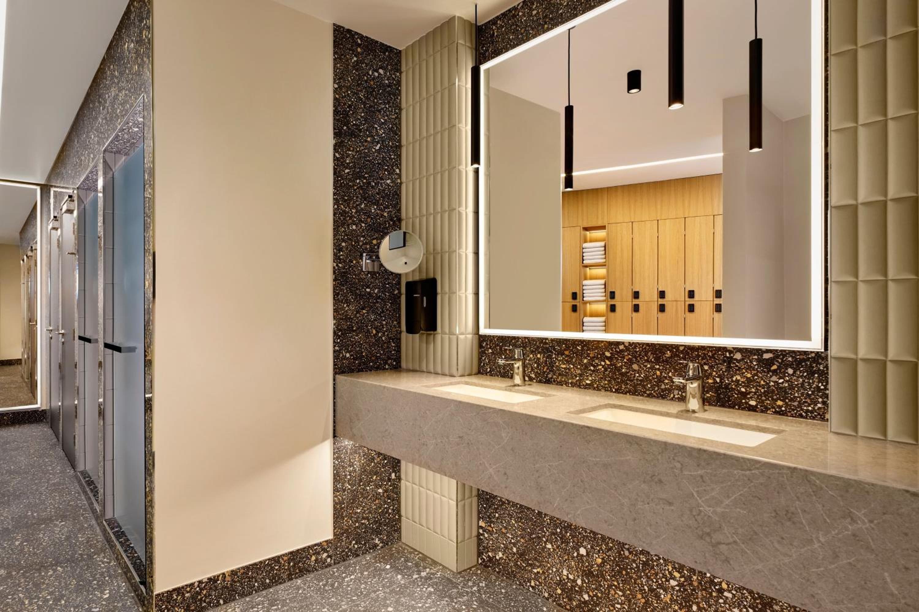 Sheraton Amsterdam Airport Hotel and Conference Center
