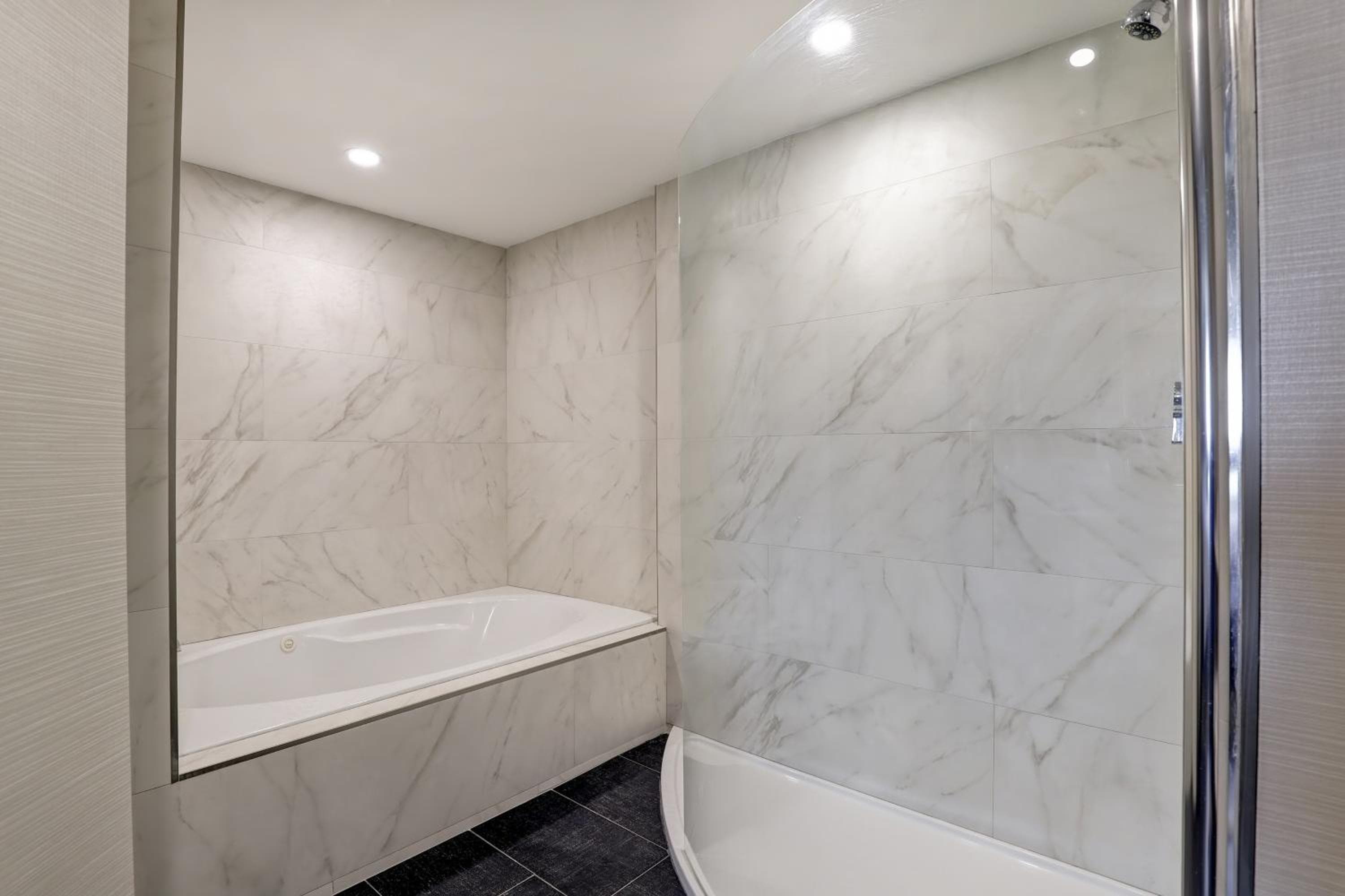 Four Points by Sheraton St. Catharines Niagara Suites